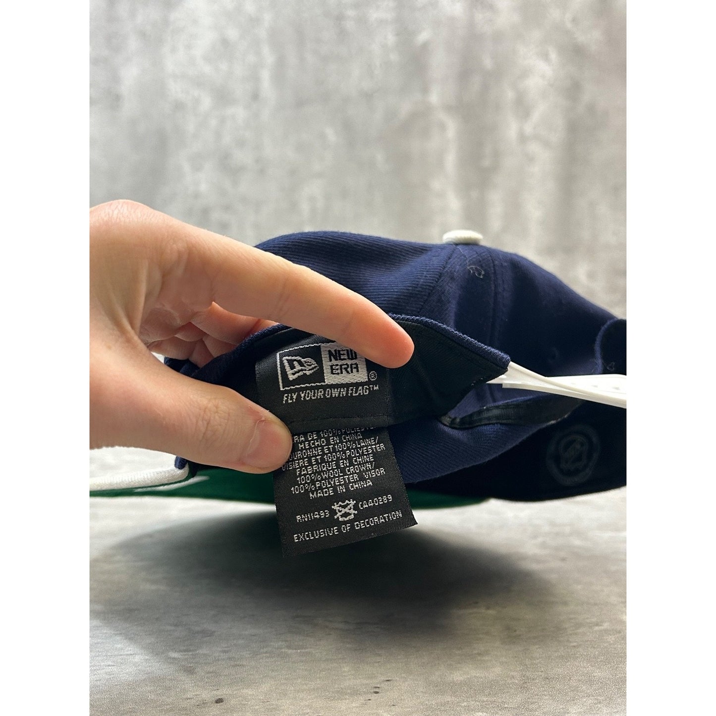 Toronto Maple Leafs NHL Embroidered Retro Logo Hockey Snapback Hat OSFA