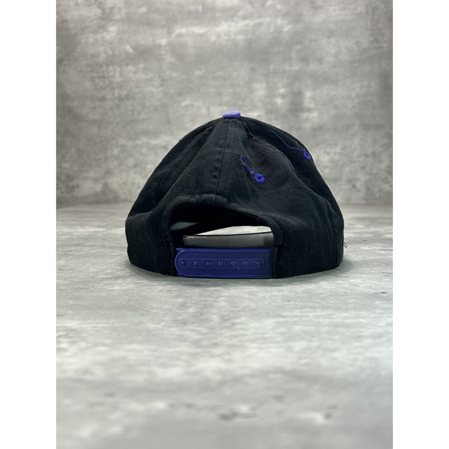 Vintage 90s Toronto Raptors NBA Embroidered Logo Basketball Snapback Hat OSFA