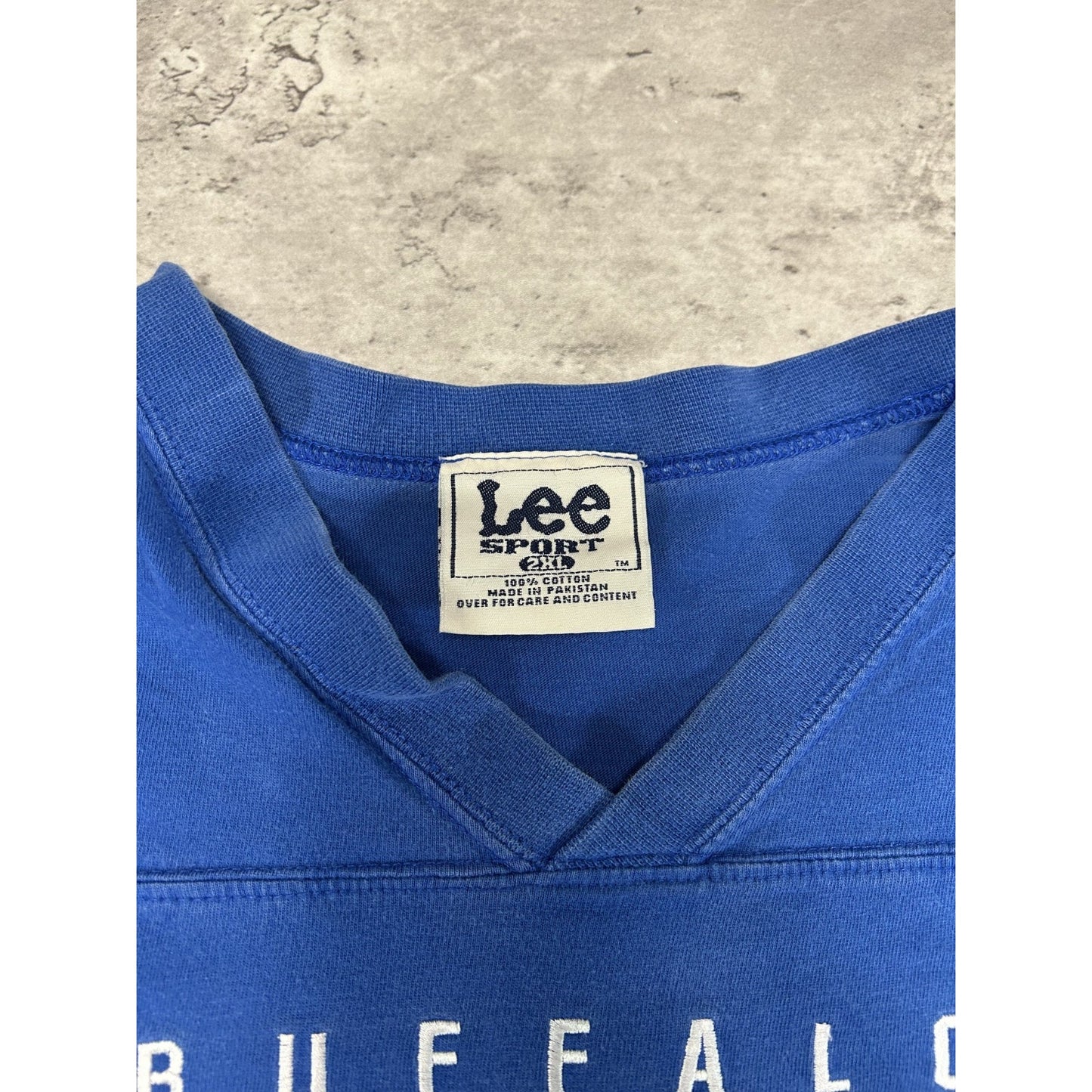 Vintage Buffalo Bills NFL Embroidered T-shirt Jersey Size 2XL