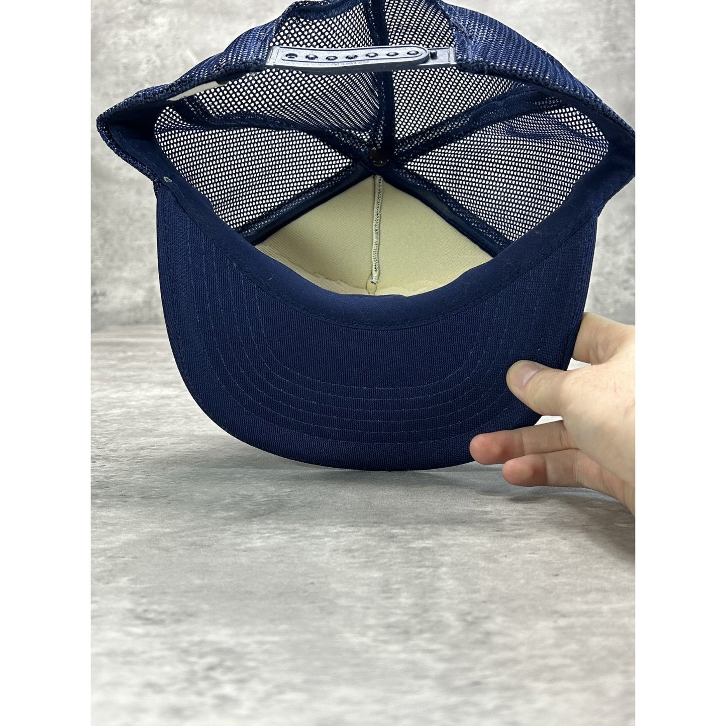 Vintage 80s/90s Nova Scotia Bluenose II Embroidered Trucker Snapback Hat OSFA