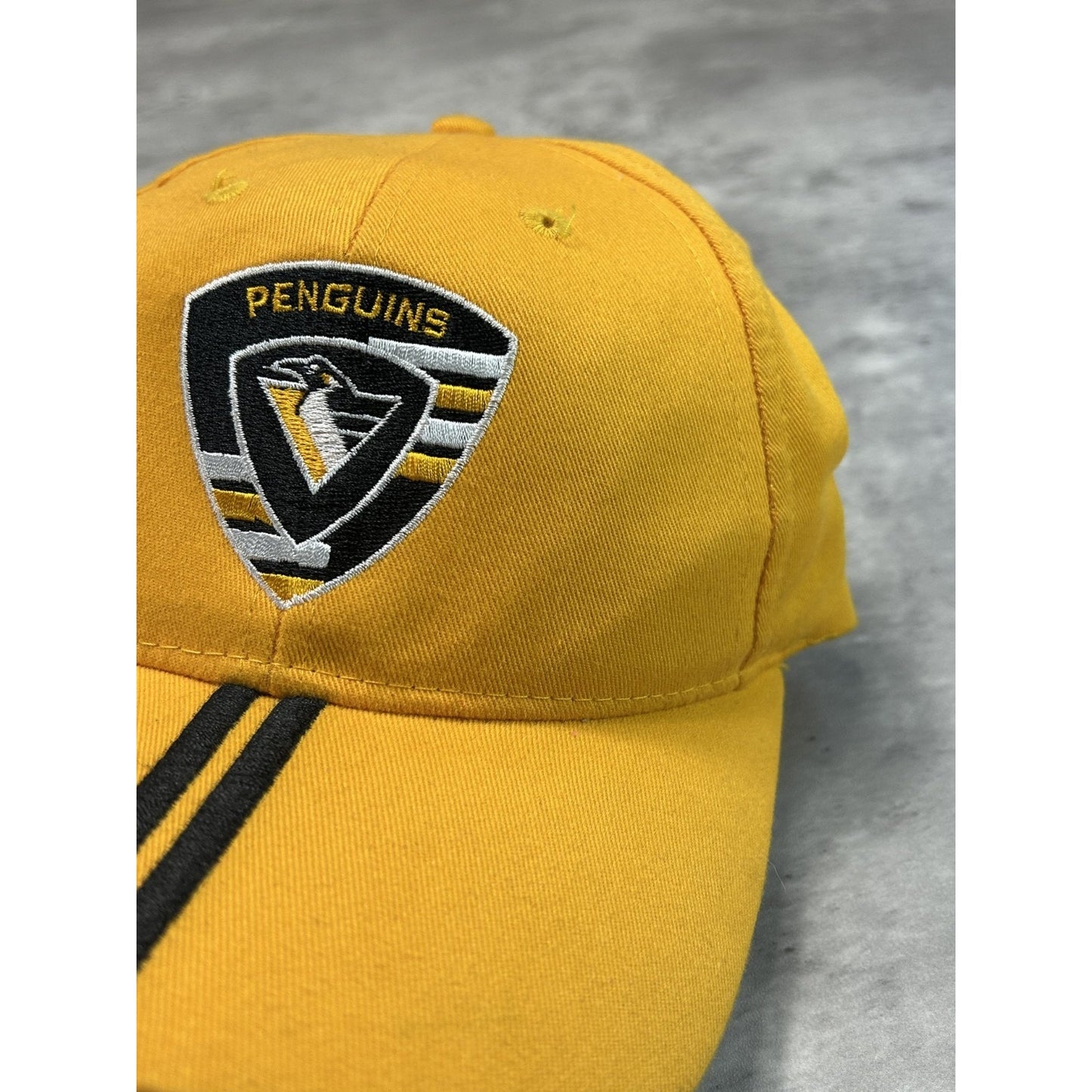 Vintage 90s Pittsburgh Penguins NHL Embroidered Logo Hockey Strapback Hat OSFA