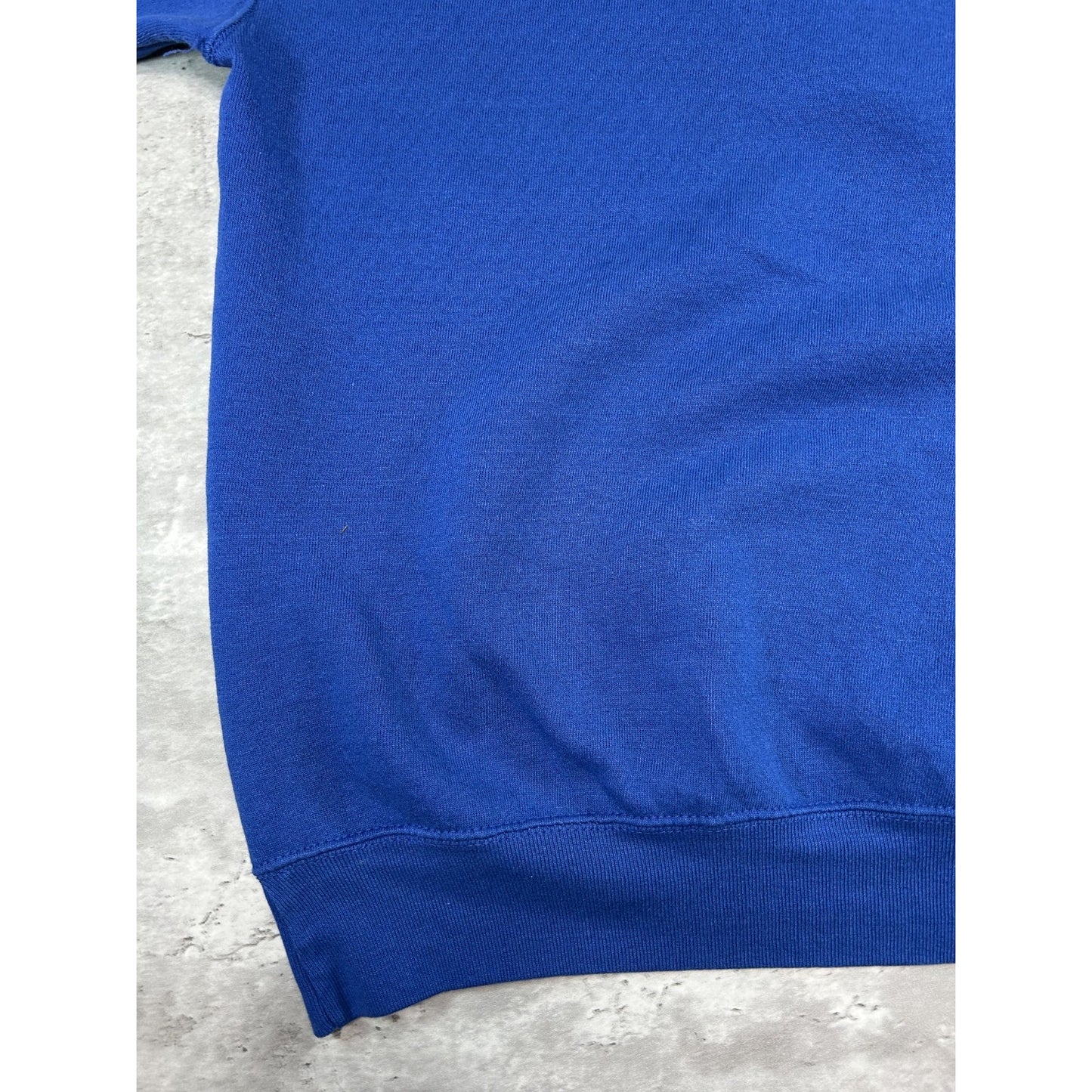 Vintage Indianapolis Colts NFL Embroidered Logo Football Sweatshirt Size XL Blue