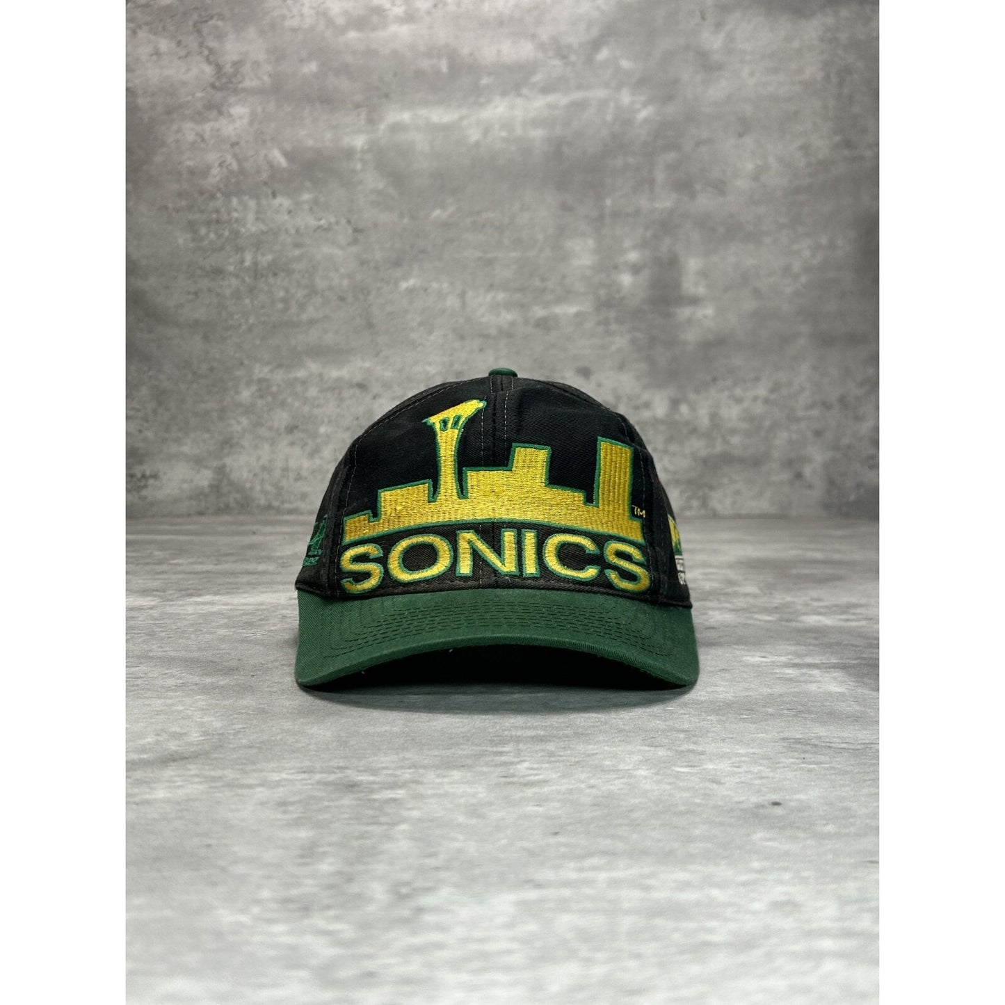 Vintage 90s Seattle Supersonics Logo Athletics Blockhead Snapback Hat OSFA