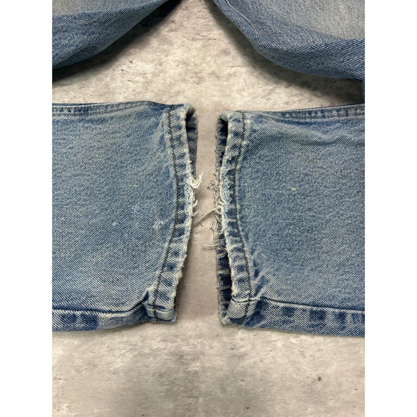 Vintage Carhartt Traditional Fit Light Wash Workwear Denim Pants Size 33 Blue