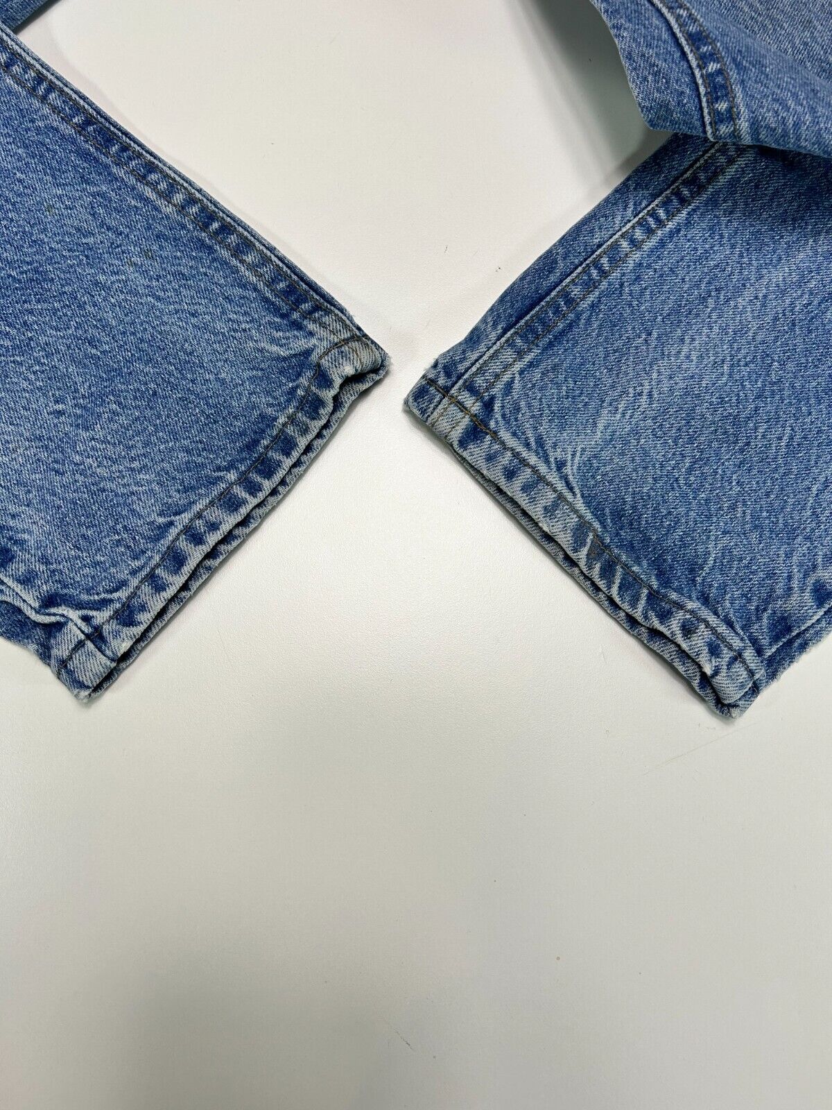 Vintage Carhartt Relaxed Fit Medium Wash Denim Work Wear Pants Size 29W