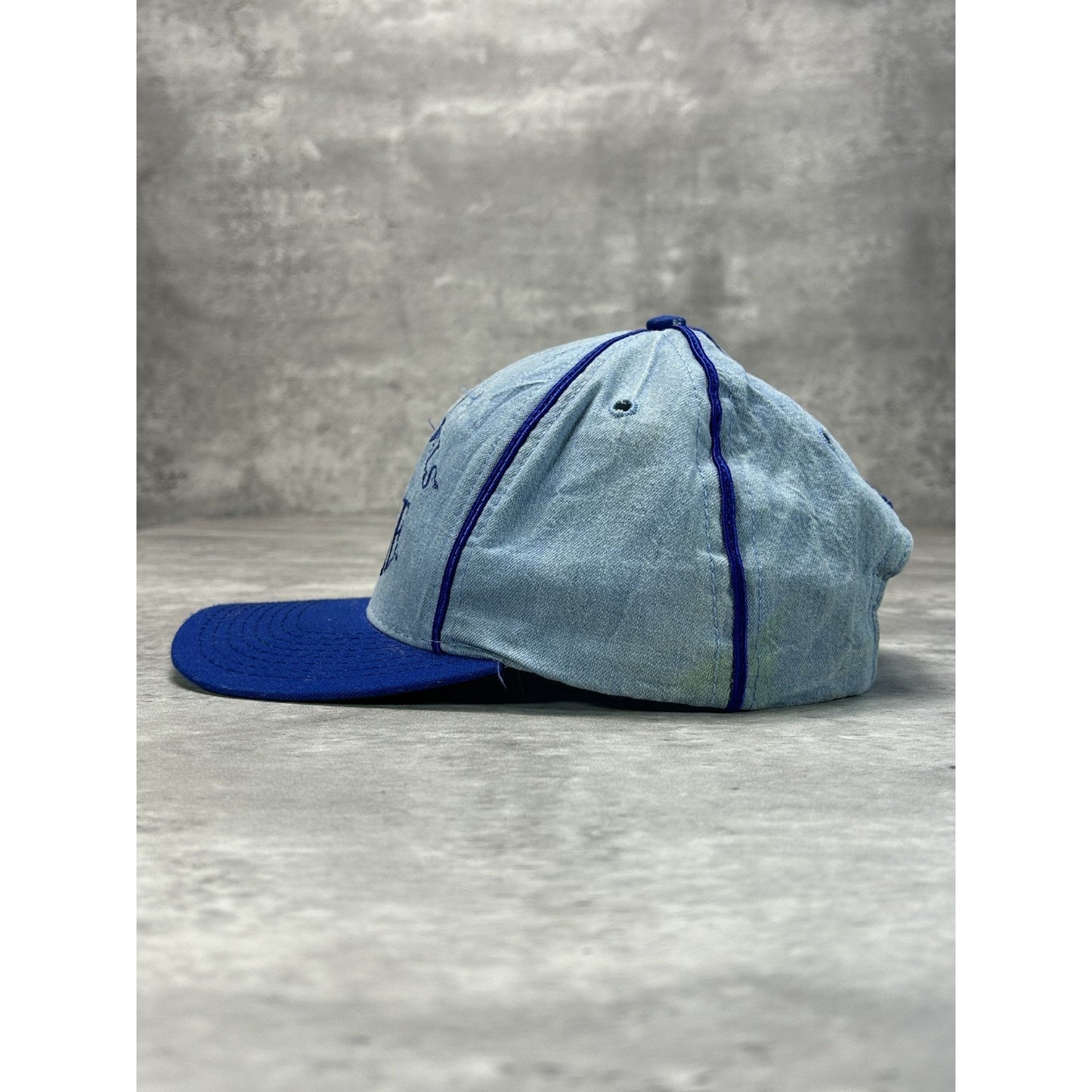Vintage 90s Duke Blue Devils NCAA Embroidered Logo Snapback Hat OSFA Blue