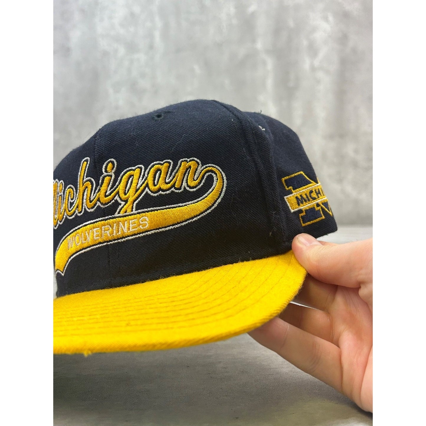 Vintage 90s Michigan Wolverines NCAA Starter Tailsweep Snapback Hat OSFA