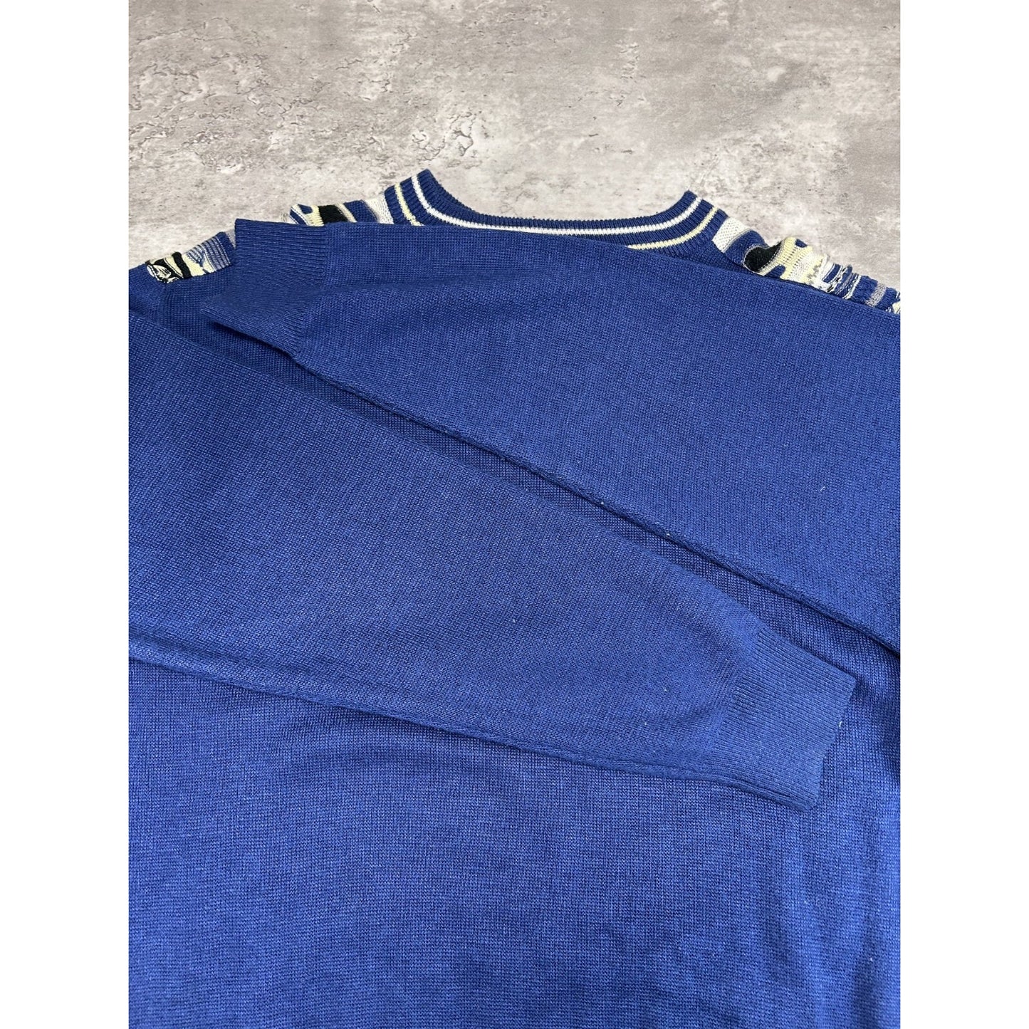 Vintage 90s Gochu Ribbed Abstract 3D Knit Sweater Size Large Blue