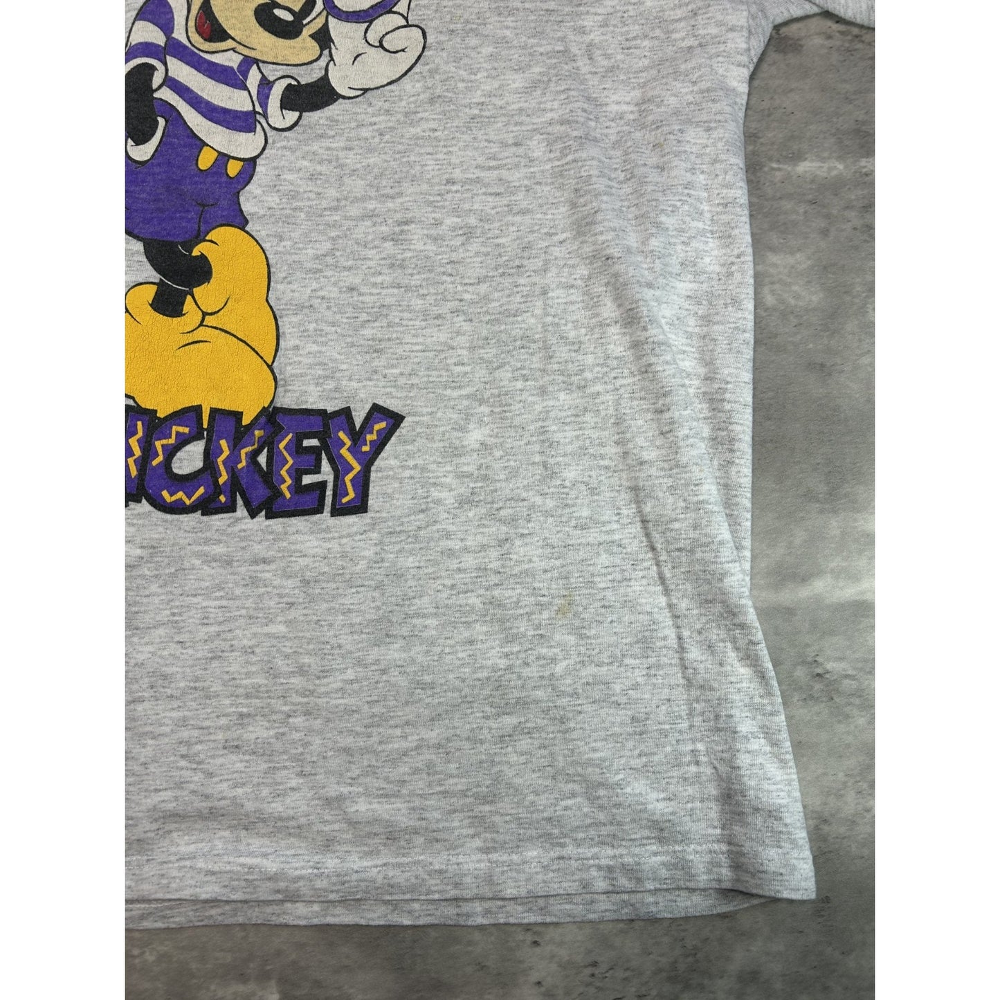 Vintage 90s Disney Mickey Mouse Cartoon Character Graphic T-Shirt Size Large