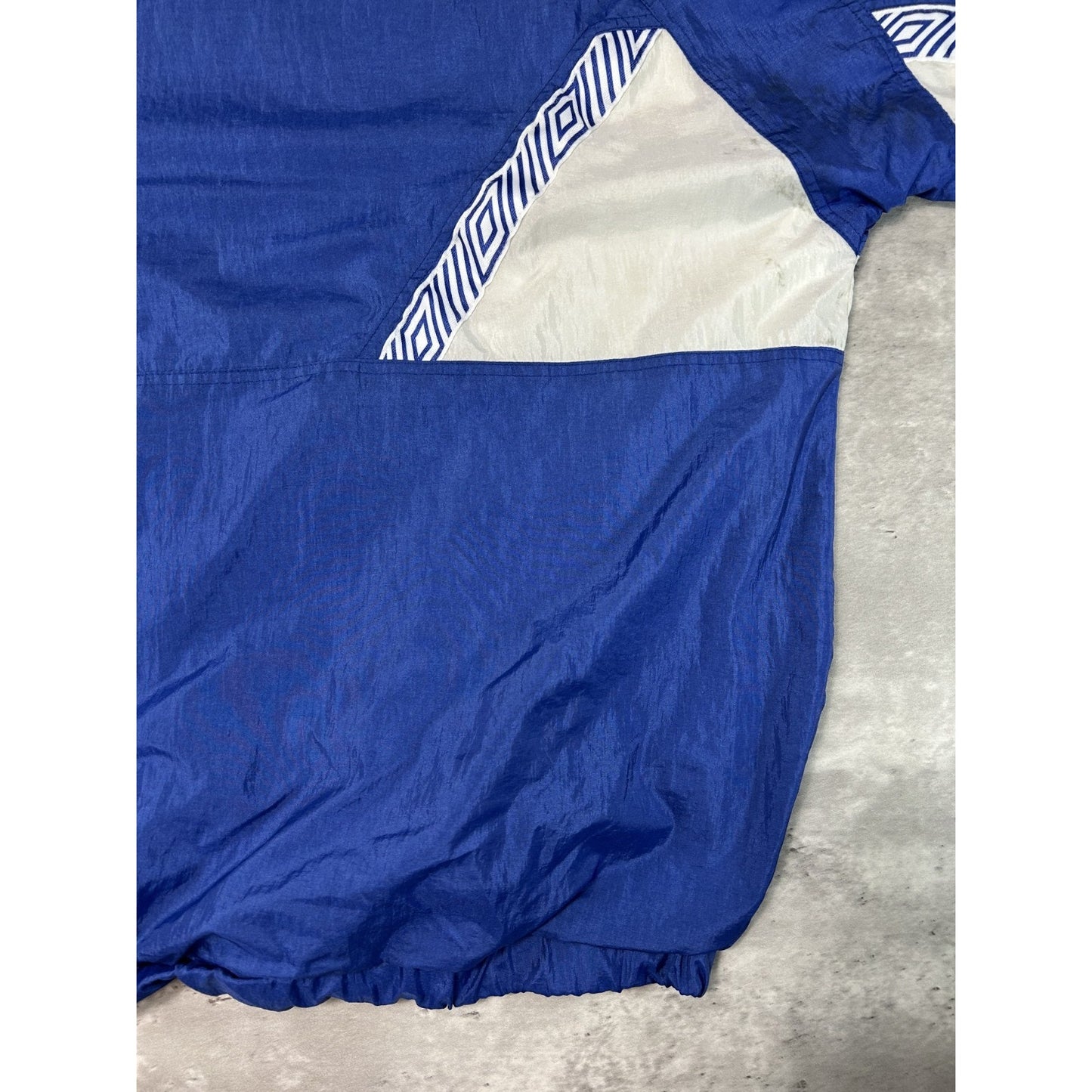Vintage 90s Umbro Embroidered Logo Full Zip Windbreaker Jacket Size Medium