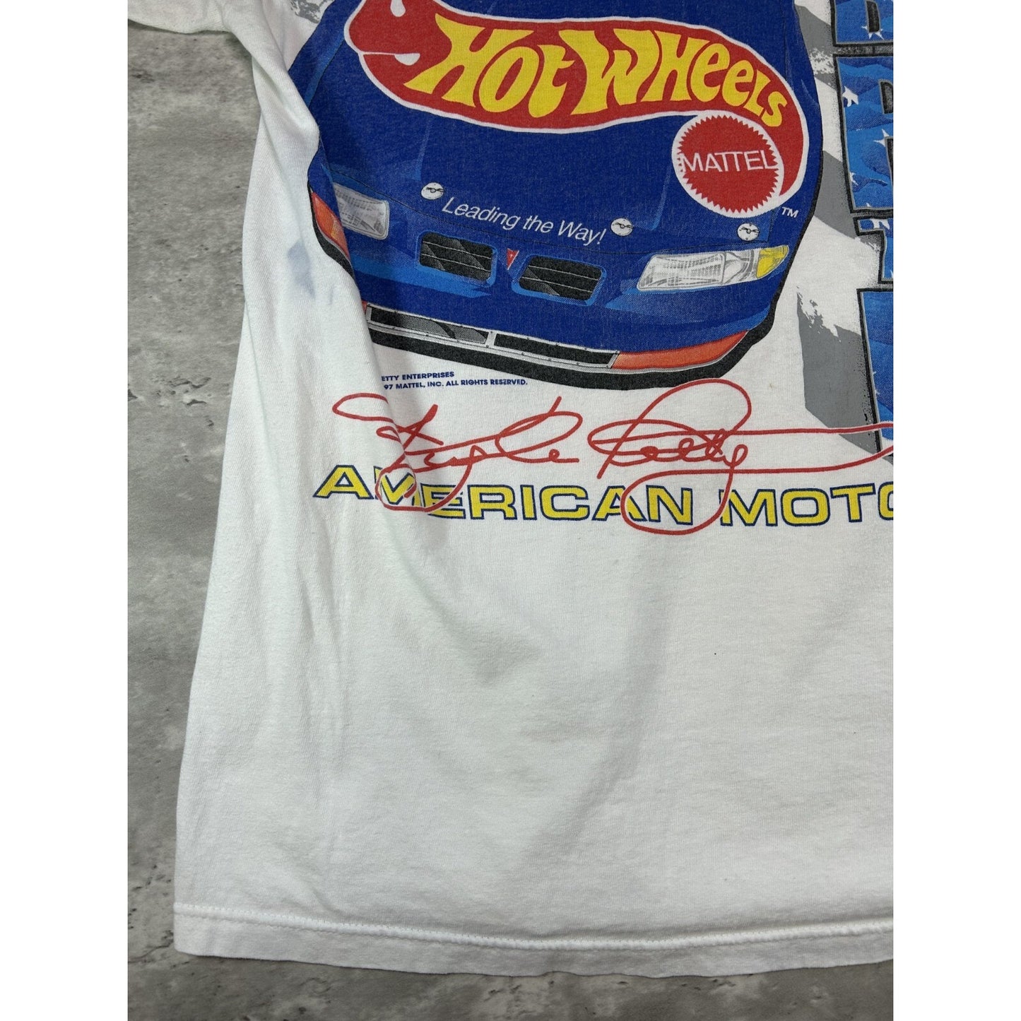 Vintage 1997 Kyle Petty #44 Nascar Spell Out Hot Wheels T-Shirt Size XL White