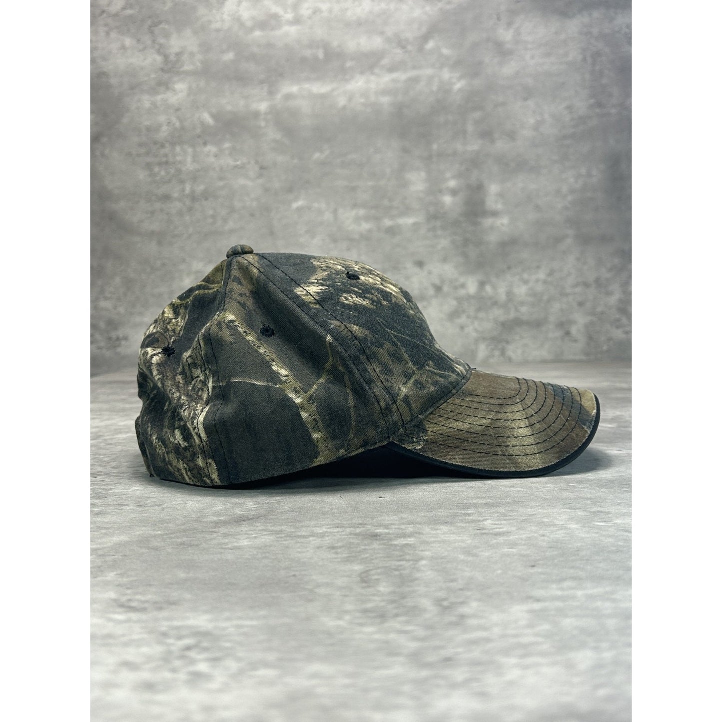 Vintage 90s Spartans Outdoors Tree Camo Hunting Snapback Hat OSFA