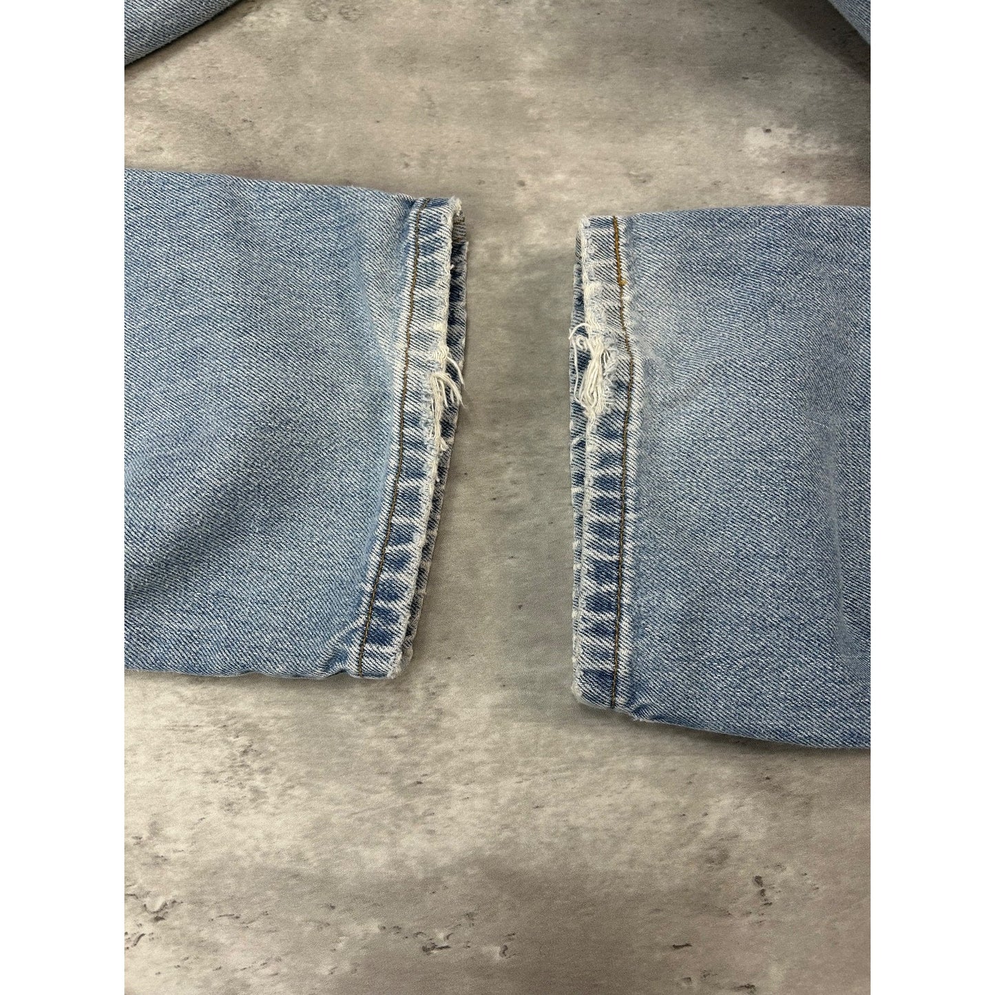 Vintage 90s Levis 550 Red Tab Light Wash Denim Pants Size 35 Blue
