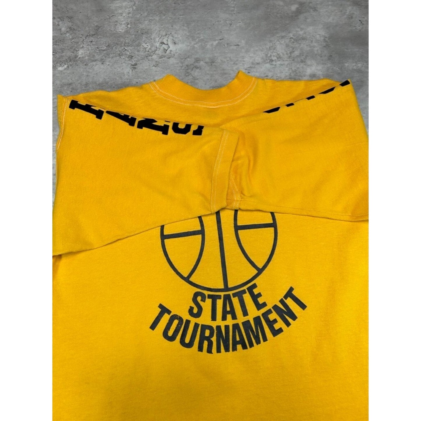 Vintage 1981 Think Big Basketball Tournament 3/4 Sleeve Graphic T-Shirt Size Large