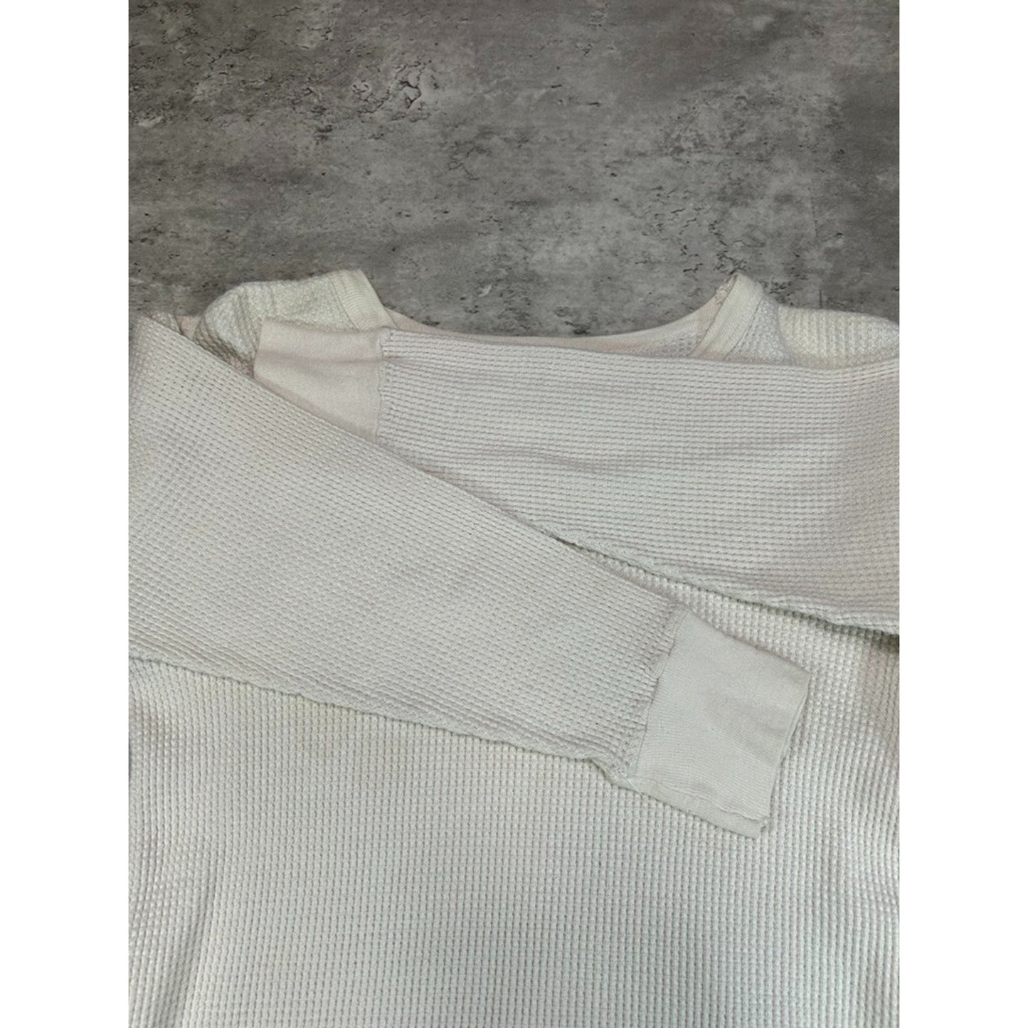 Vintage 1960s Heathknit Thermal Print Long Sleeve T-Shirt Size Large