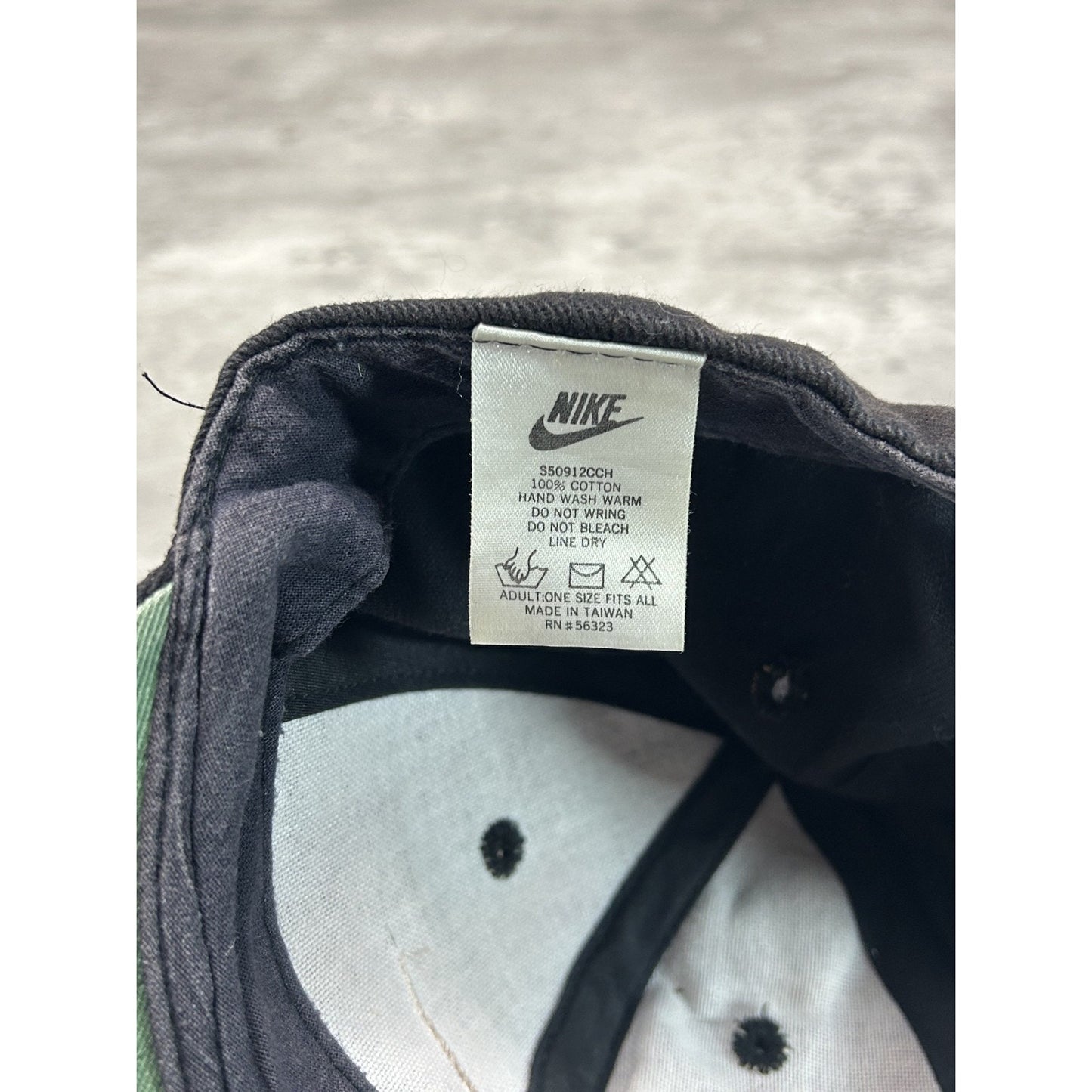 Vintage 90s Nike Embroidered Swoosh Strapback Hat OSFA Black/White