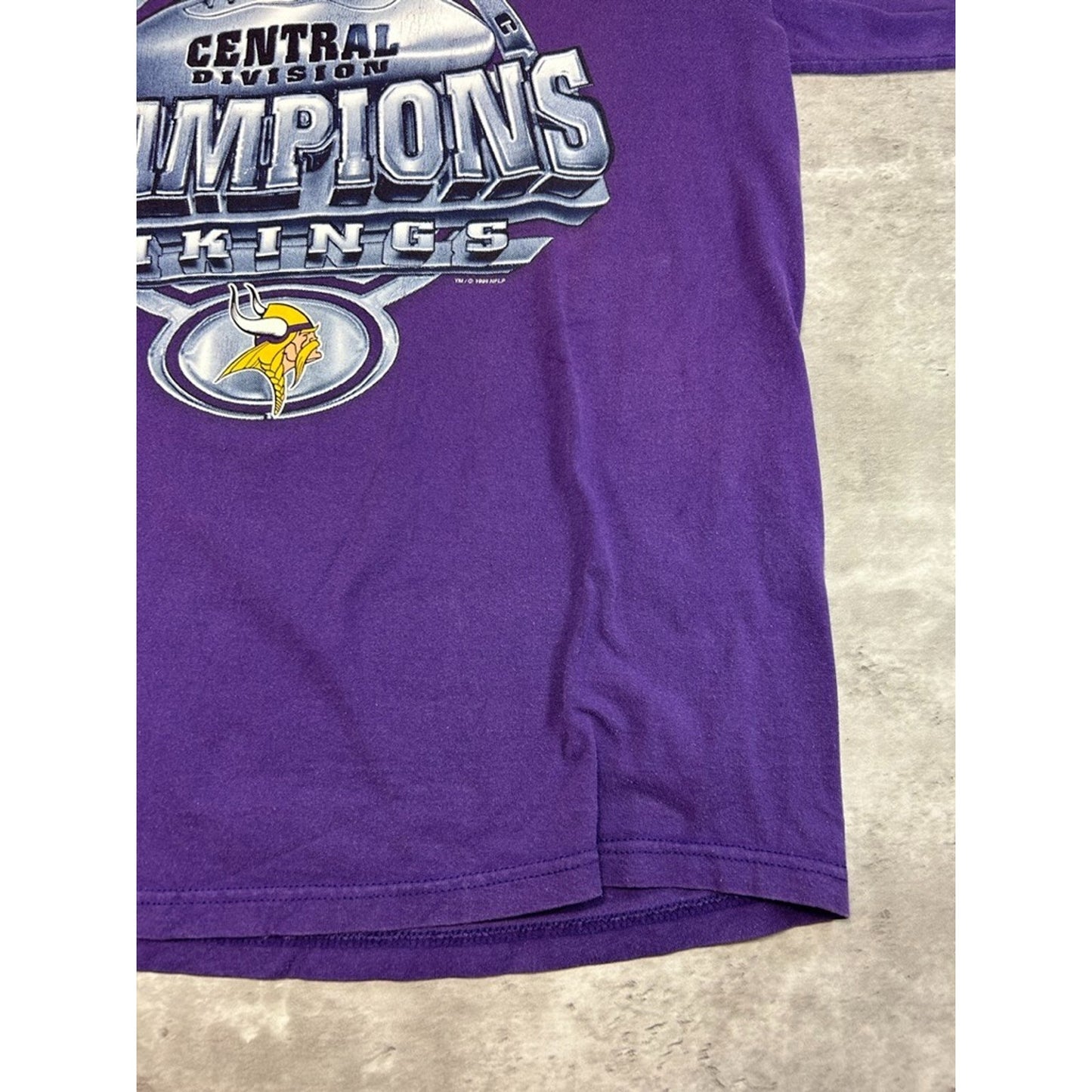Vintage 1998 Minnesota Vikings NFL NFC Central Division Champs T-Shirt Size Large