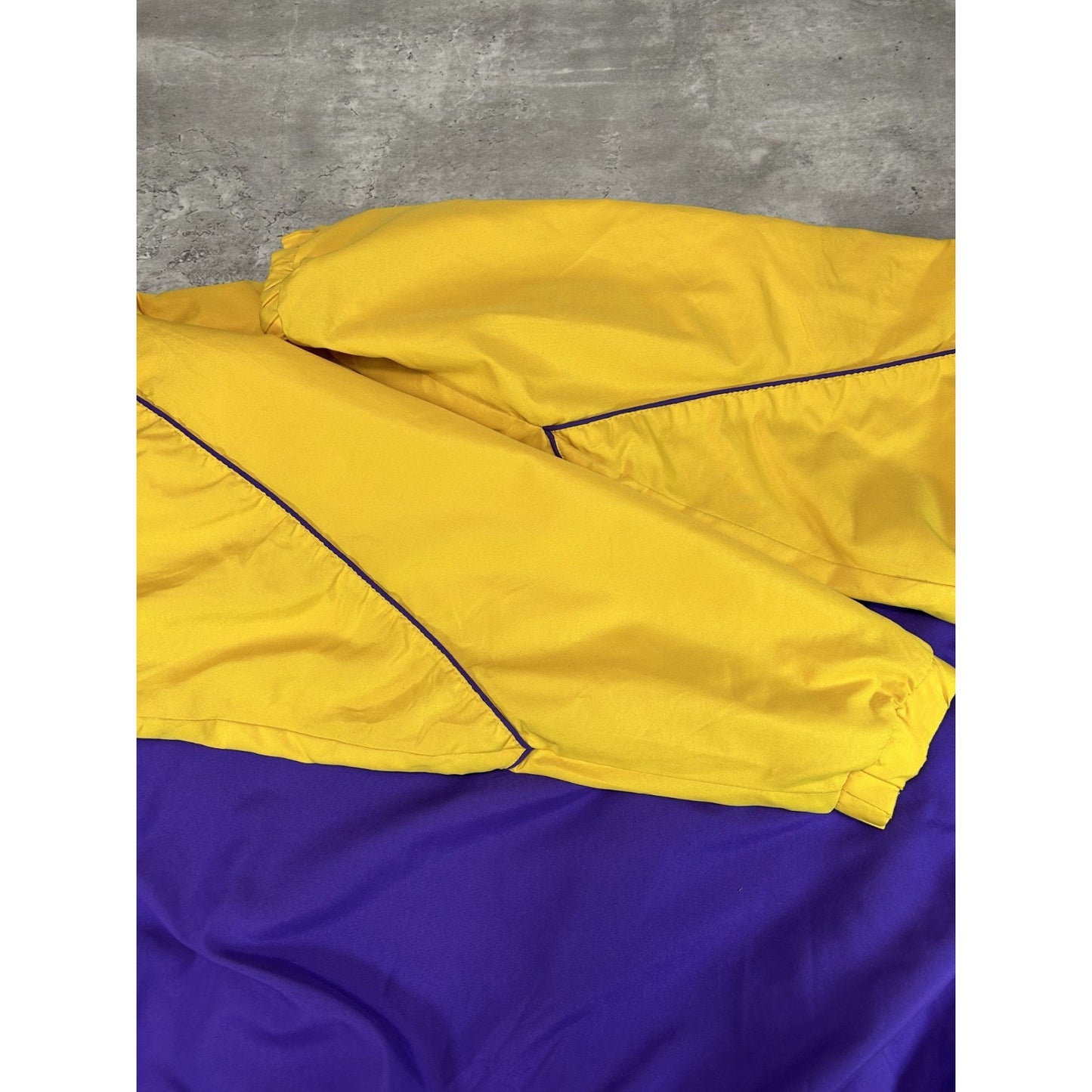 Minnesota Vikings NFL Embroidered Spellout Pullover Nylon Football Jacket Sz XL