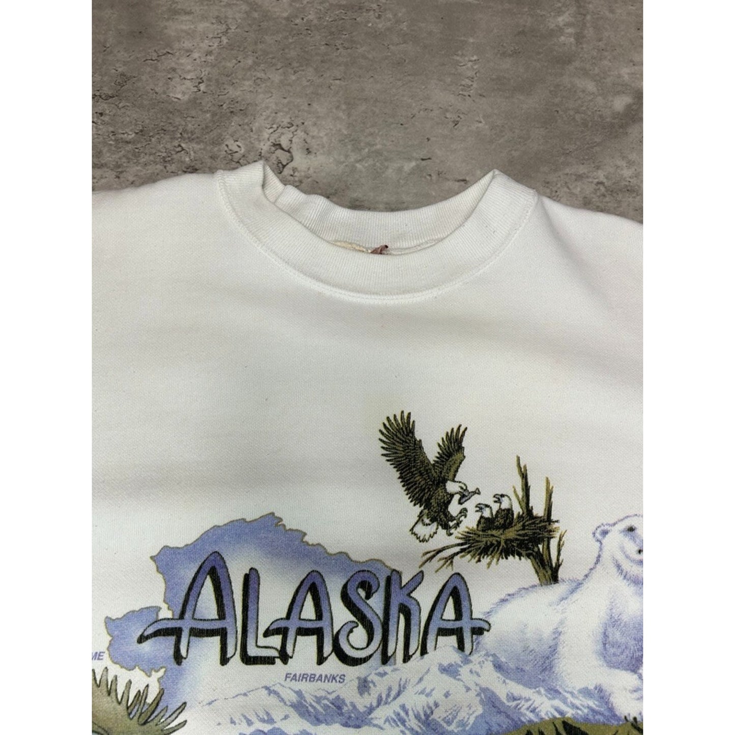 Vintage 90s Alaska Nature Animals All Over Print Sweatshirt Size Large White