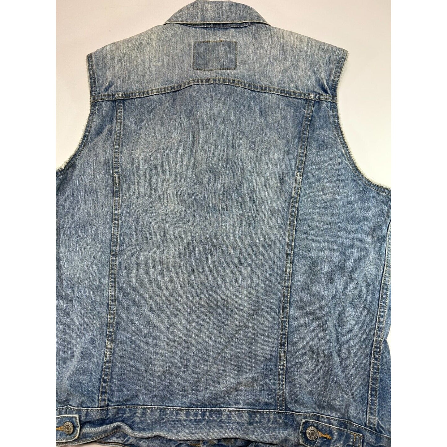 Levis Red Tab Light Wash Denim Vest Jacket Size XL BLue