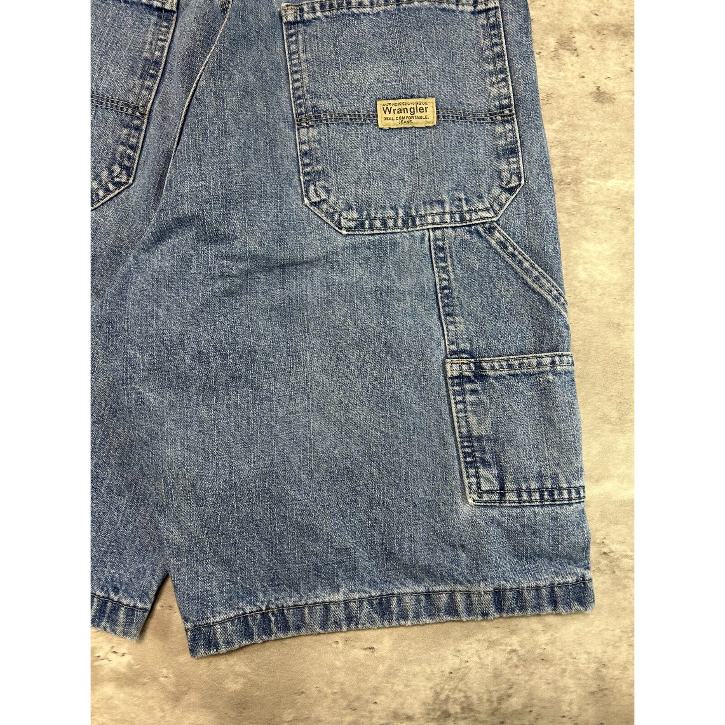 Vintage Wrangler Light Wash Denim Workwear Carpenter Shorts Size 31 Blue