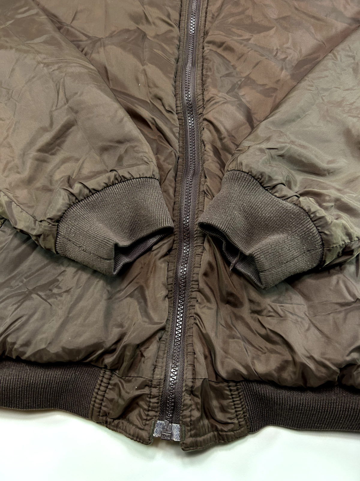 Vintage Cabelas Reversible Quilted Nylon Bomber Hunting Jacket Size XL Brown