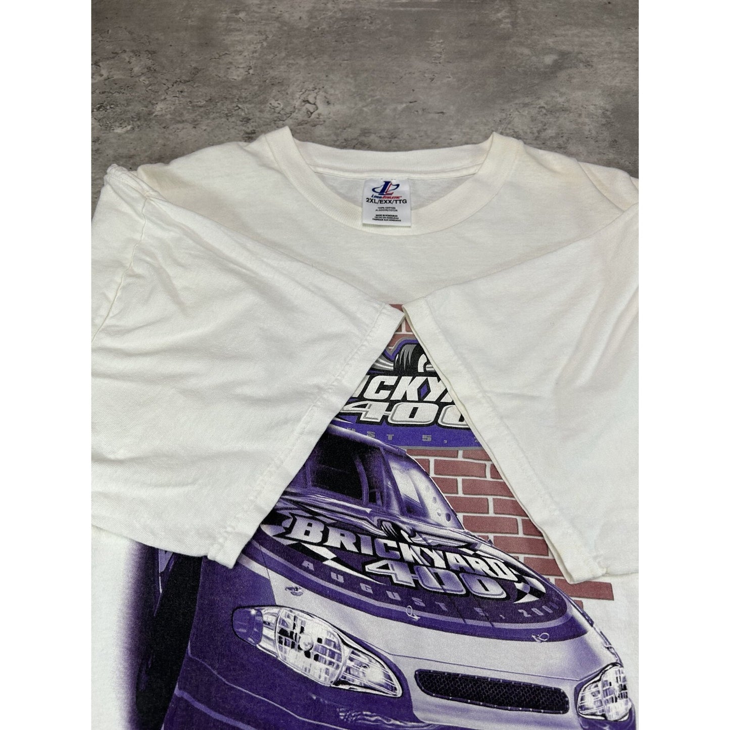 Vintage 2000 Brickyard 400 Nascar Car Graphic Race T-Shirt Size 2XL White