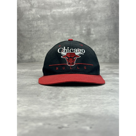 Vintage 90s Chicago Bulls NBA Embroidered Spellout Logo Snapback Hat OSFA