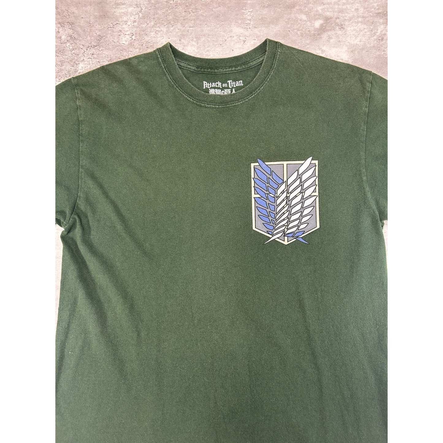 Attack On Titan Survey Corps Anime Promo Graphic T-Shirt Size Medium Green
