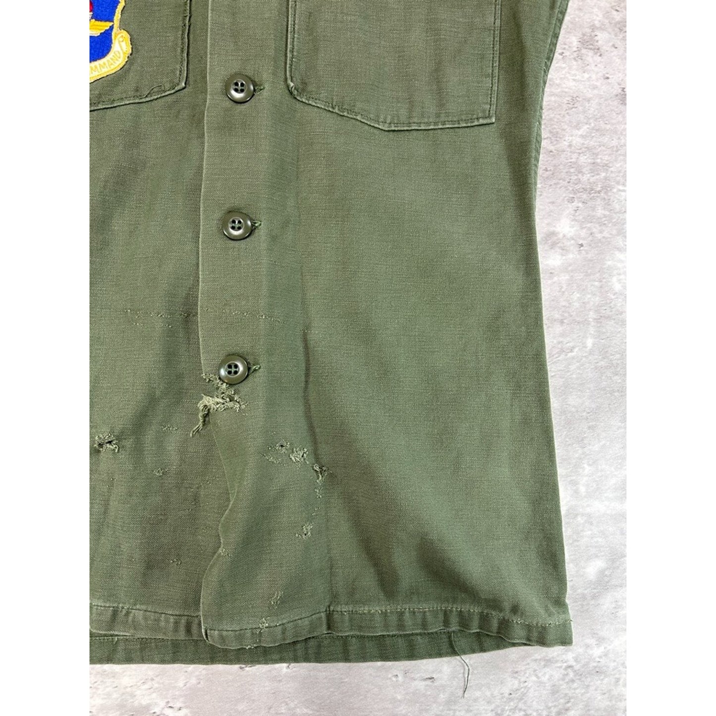 Vintage 1960s US Air Force OG 107 Military Short Sleeve Button Up Shirt Medium