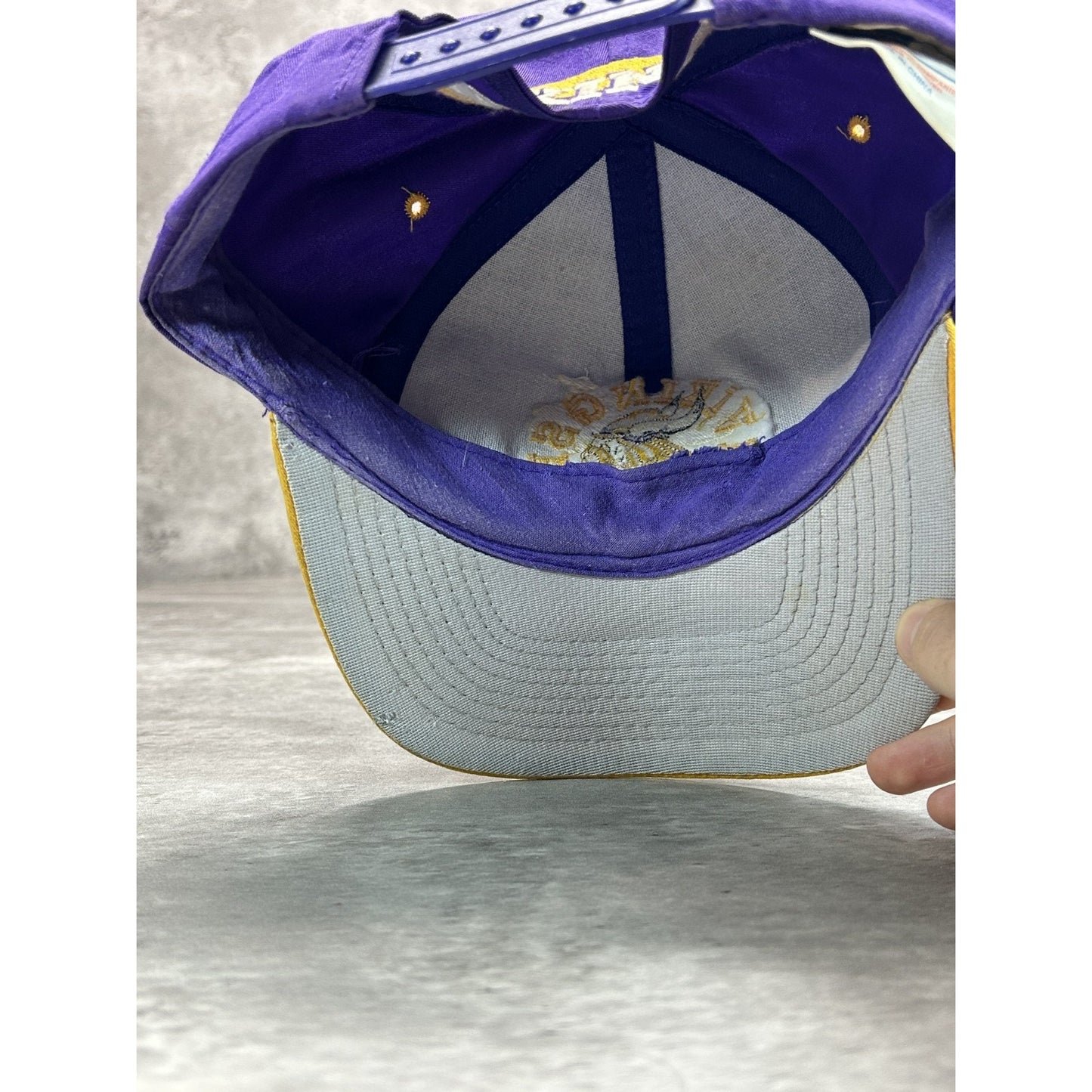 Vintage 90s Minnesota Vikings NFL Embroidered Logo Football Snapback Hat OSFA