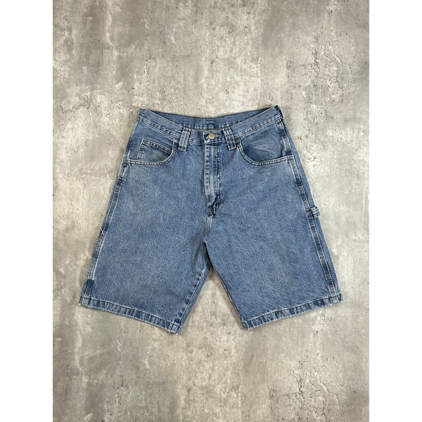 Vintage Wrangler Light Wash Denim Workwear Carpenter Shorts Size 31 Blue