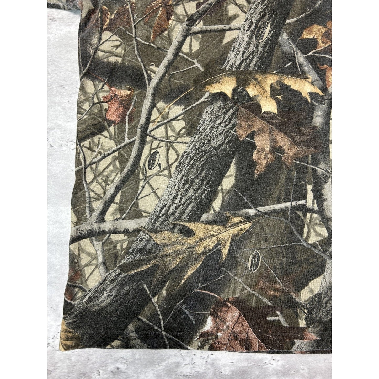 Vintage Realtree Hardwoods Tree Camo Hunting Pocket T-Shirt Size XL