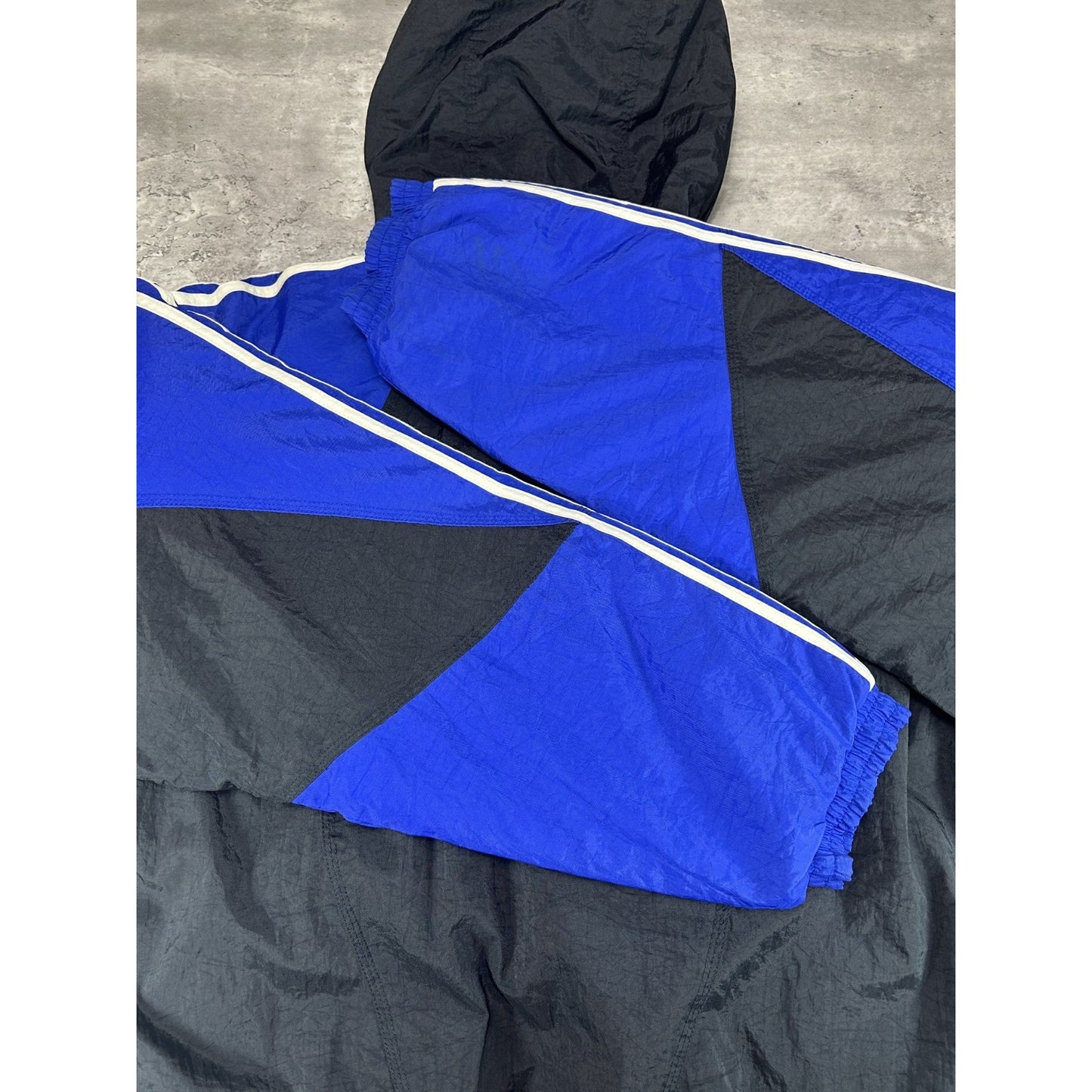 Vintage 90s Adidas Insulated Embroidered Trefoil Full Zip Nylon Jacket Sz Large
