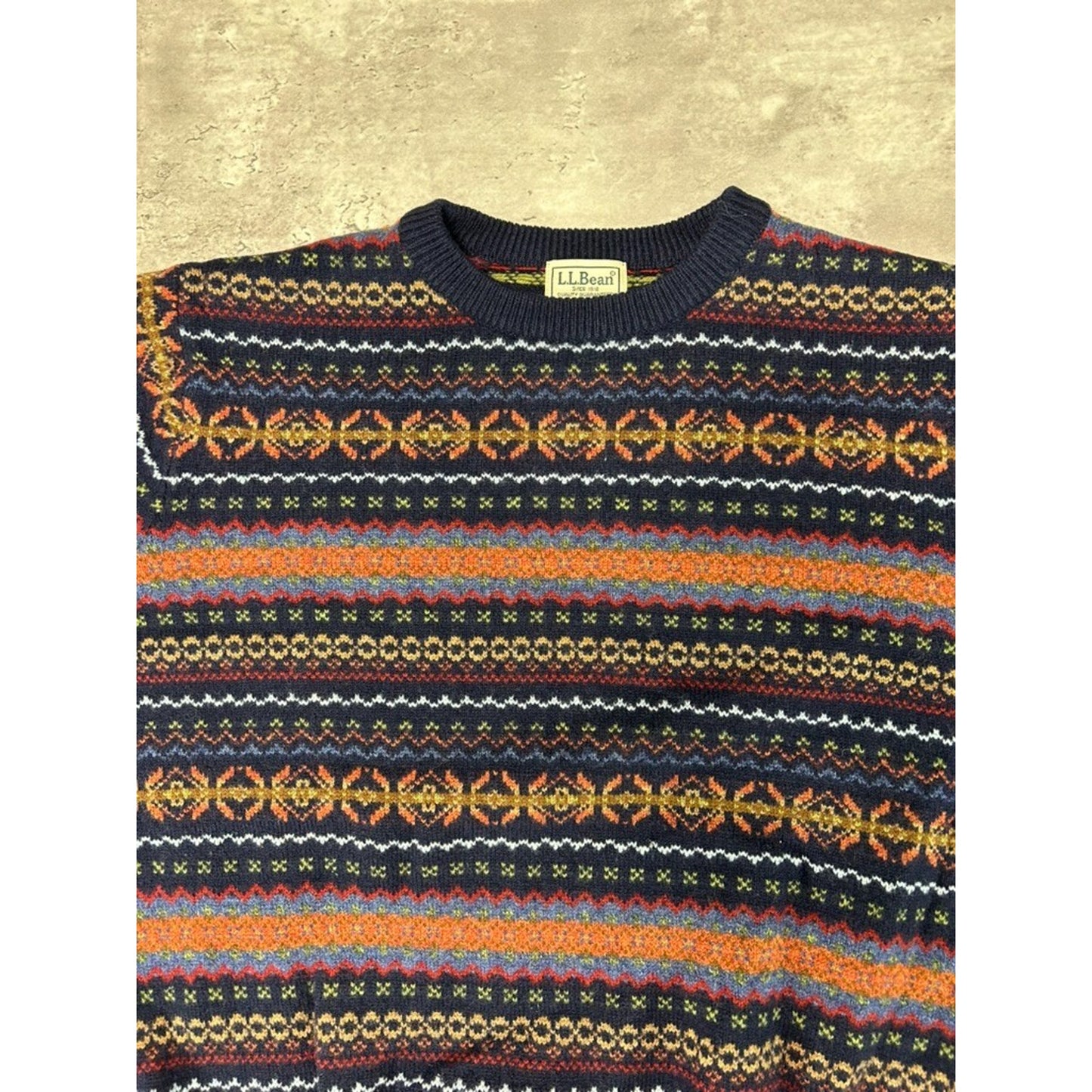 Vintage L.L. Bean Abstract Striped 100% Wool Pullover Knit Sweater Size Medium