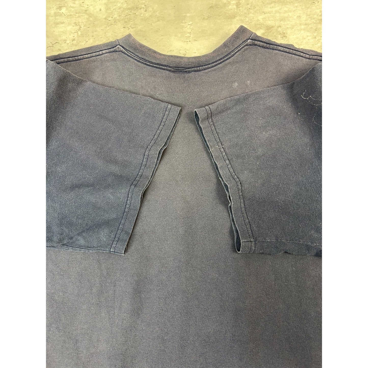 Vintage Nike Mini Swoosh Sleeve Graphic Pocket T-Shirt Size 2XL Blue