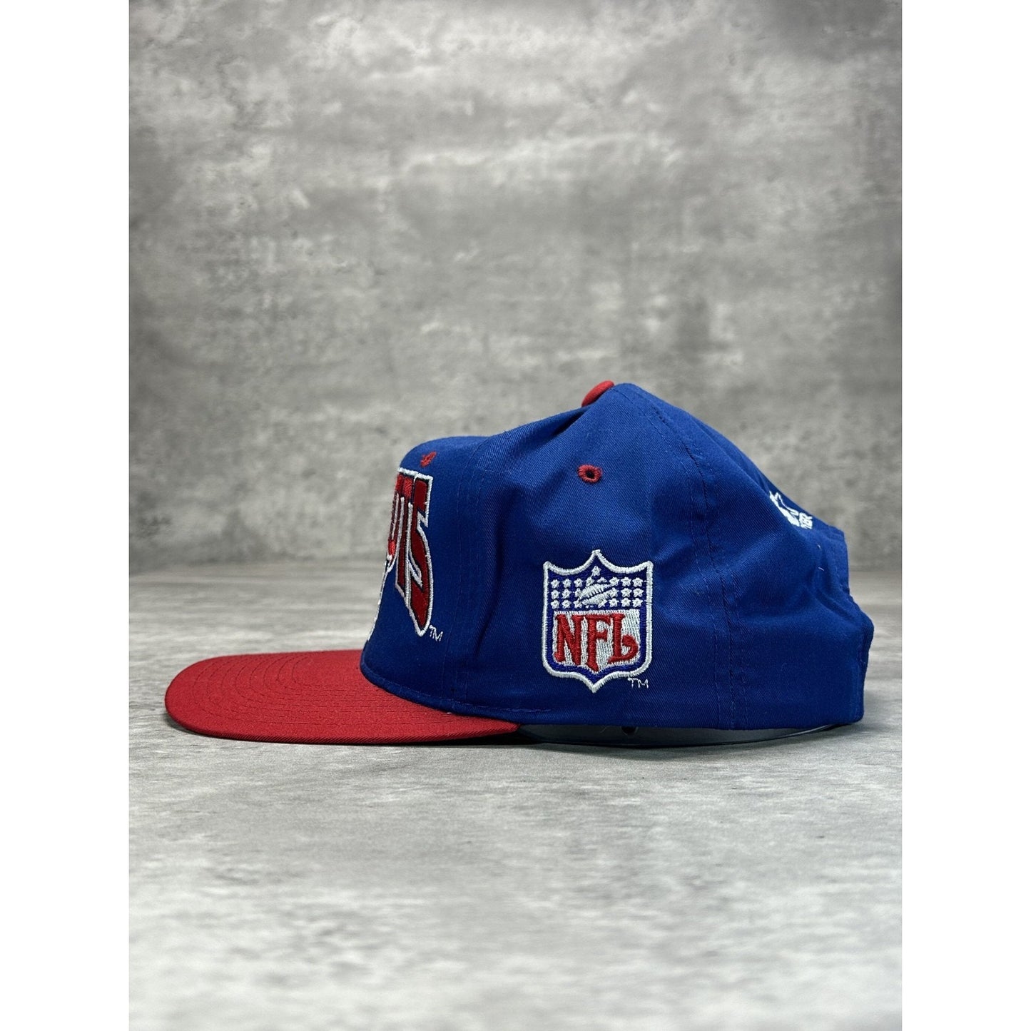 Vintage 90s New England Patriots NFL Embroidered Spellout Logo Snapback Hat OSFA
