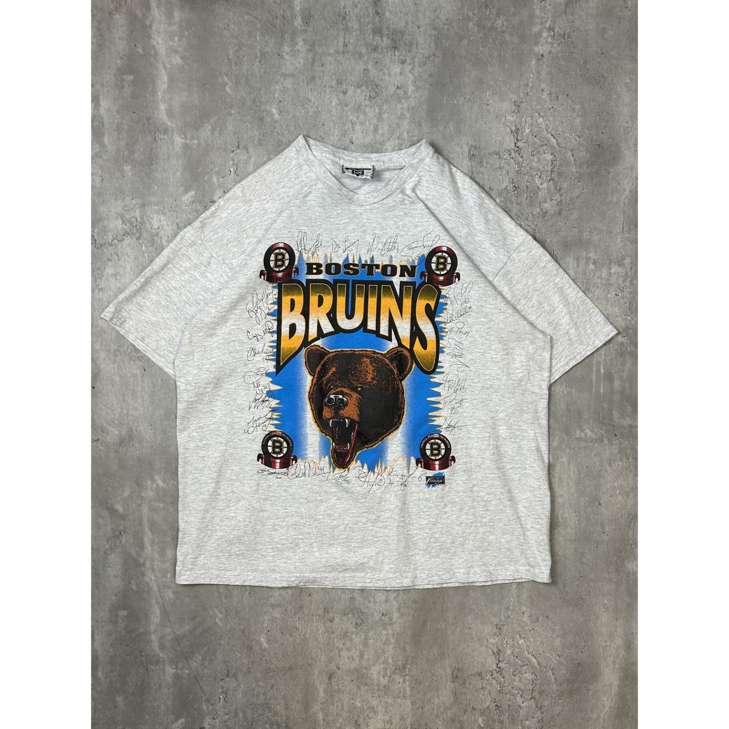 Vintage 90s Boston Bruins NHL Bear Graphic Spellout Hockey T-Shirt Size XL