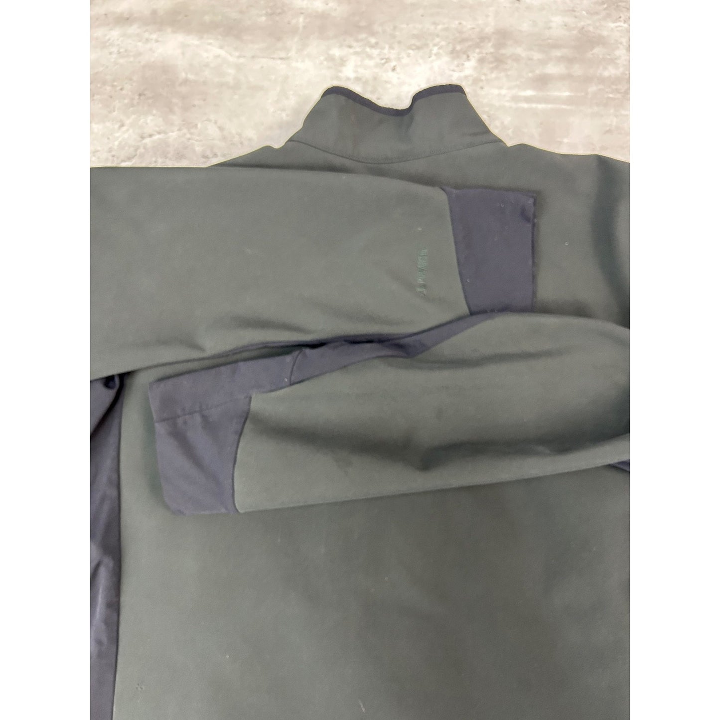 Vintage Patagonia Tonal Spellout Logo Nylon Full Zip Jacket Size Medium Black