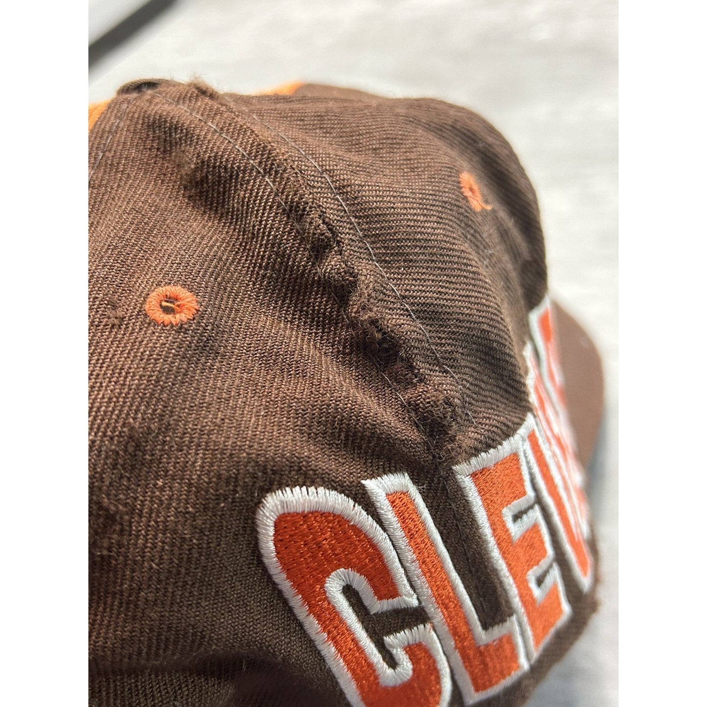 Vintage 90s Cleveland Browns NFL Embroidered Logo Two Tone Snapback Hat OSFA