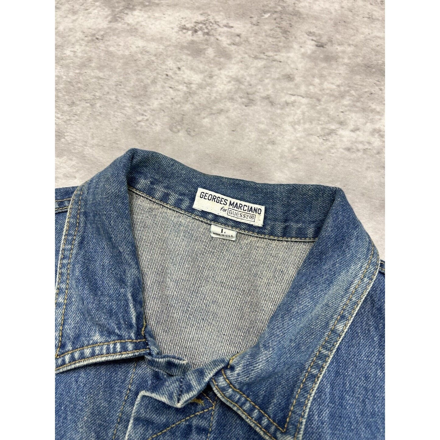 Vintage 90s Guess Dark Wash Denim Trucker Jacket Size Large Blue