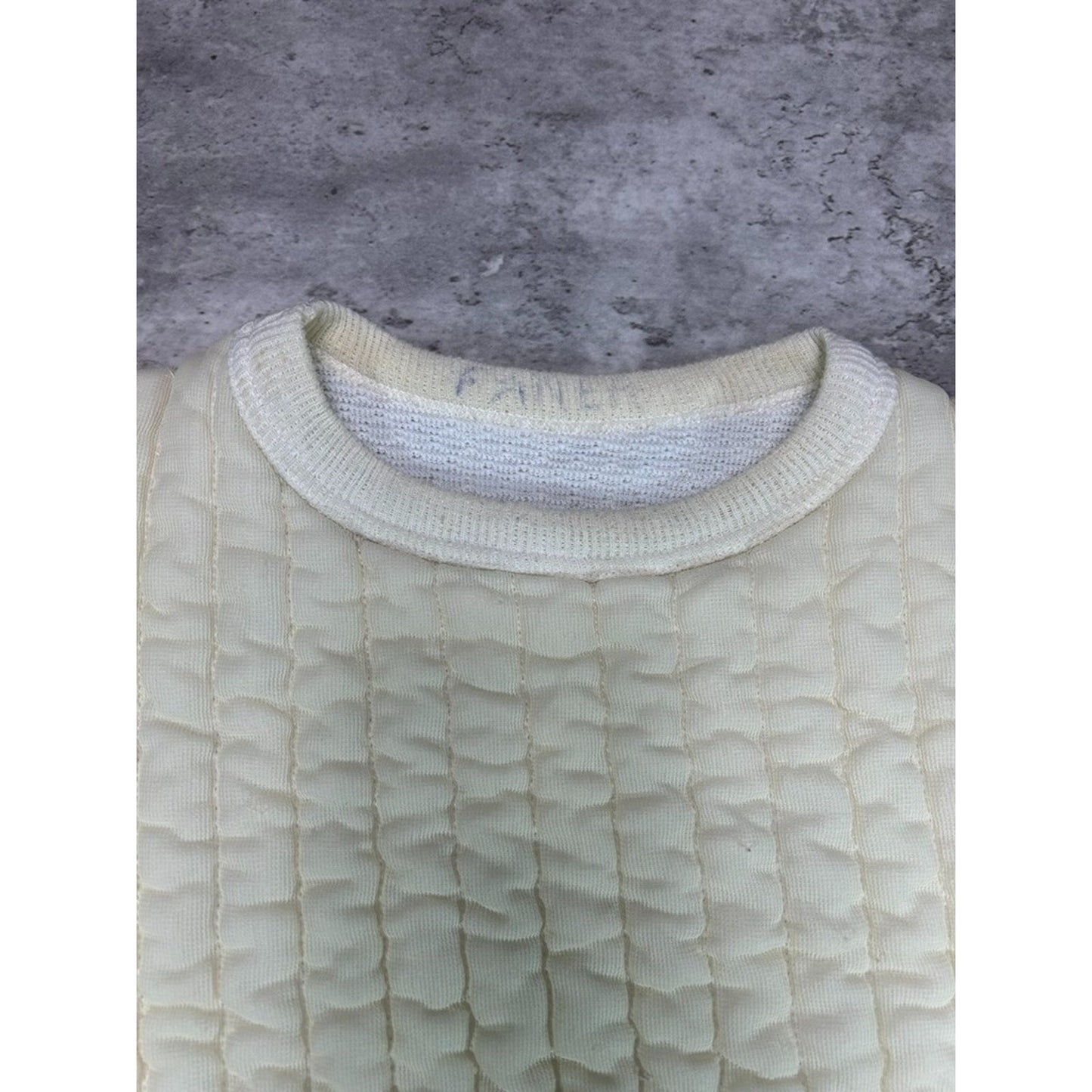 Vintage 1960s Quilted Thermals Lined Pullover Sweatshirt Size Small White