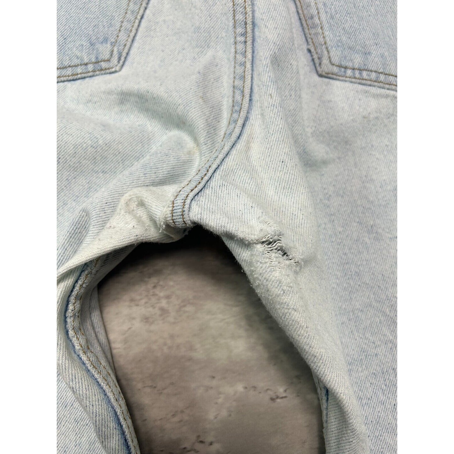 Vintage 90s Levis Red Tab Light Wash Loose Fit Denim Pants Size 38 Blue