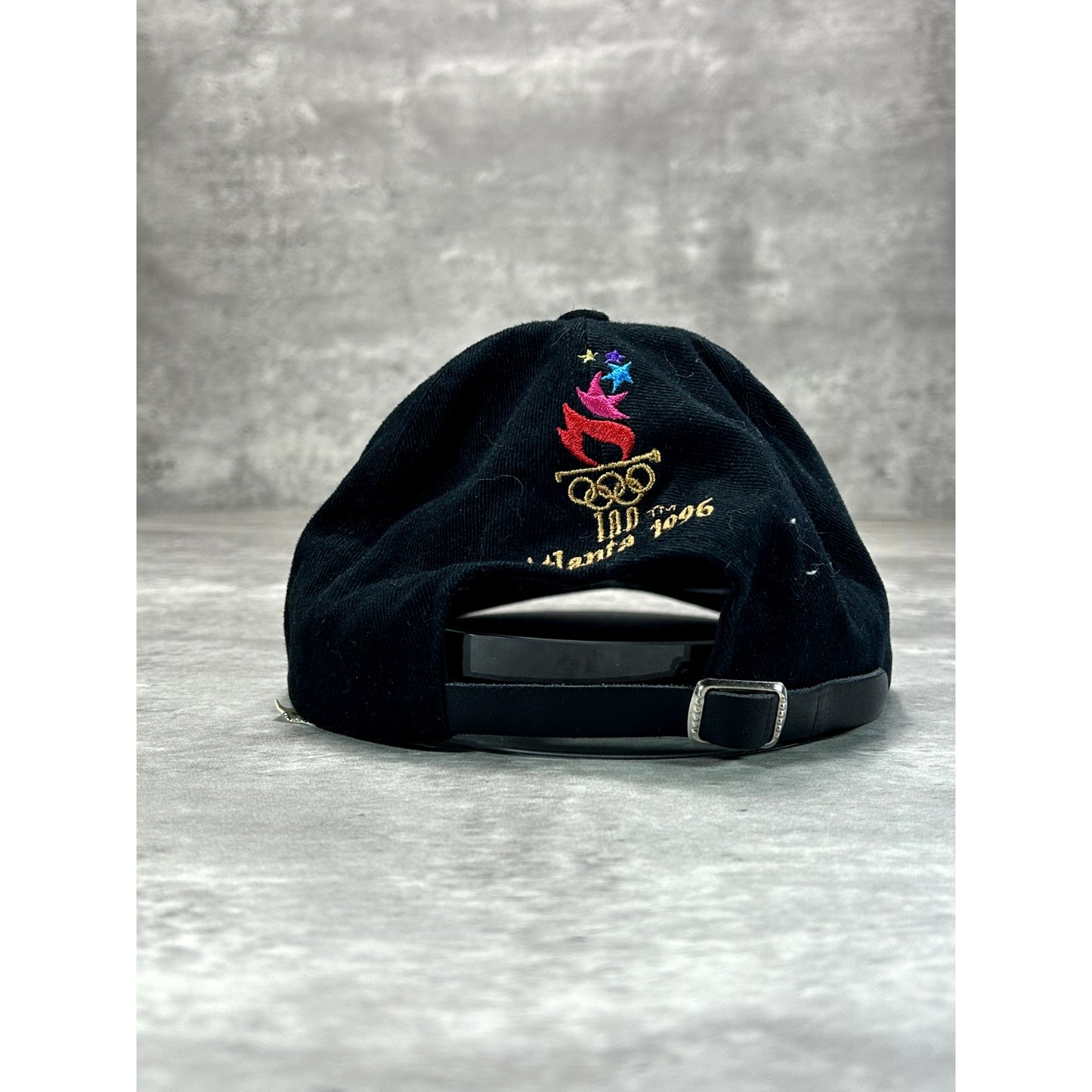Vintage 90s Team Canada Olympics Embroidered Logo Strapback Hat OSFA Black