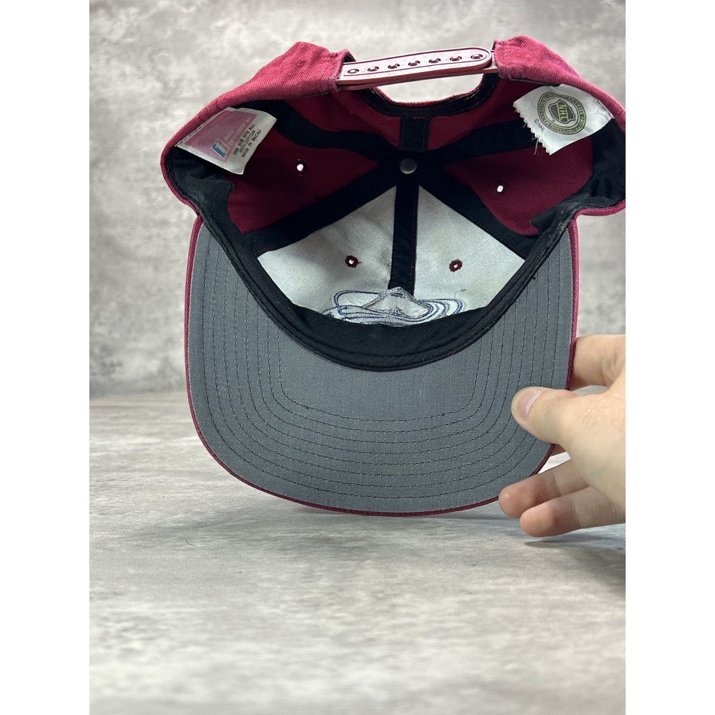 VTG 90s Colorado Avalanche Embroidered NHL Embroidered Hockey Snapback Hat OSFA