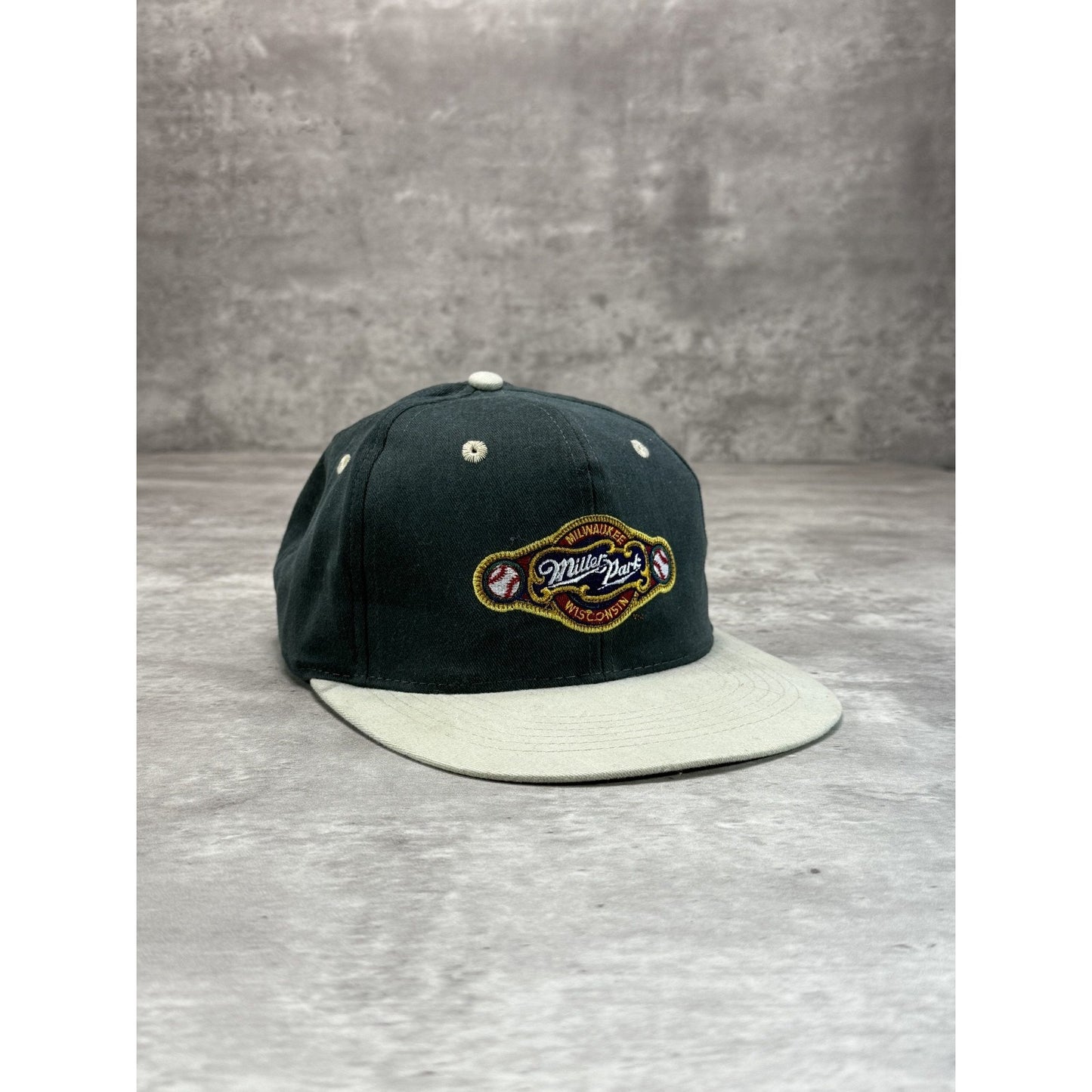 Vintage 90s Milwaukee Brewers MLB Miller Park Embroidered Snapback Hat OSFA