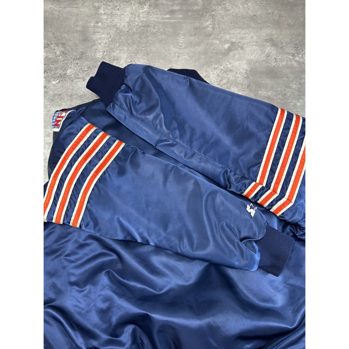 Vintage 80s Chicago Bears NFL Starter Satin Bomber Jacket Size Medium