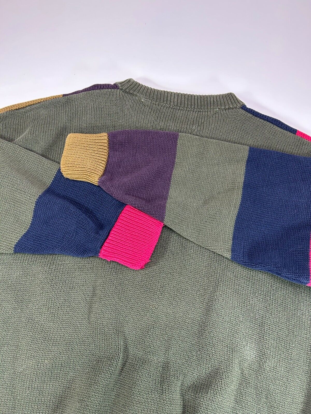 Vintage Woods & Gray Color Block Striped Embroidered Crest Knit Sweater Size Large