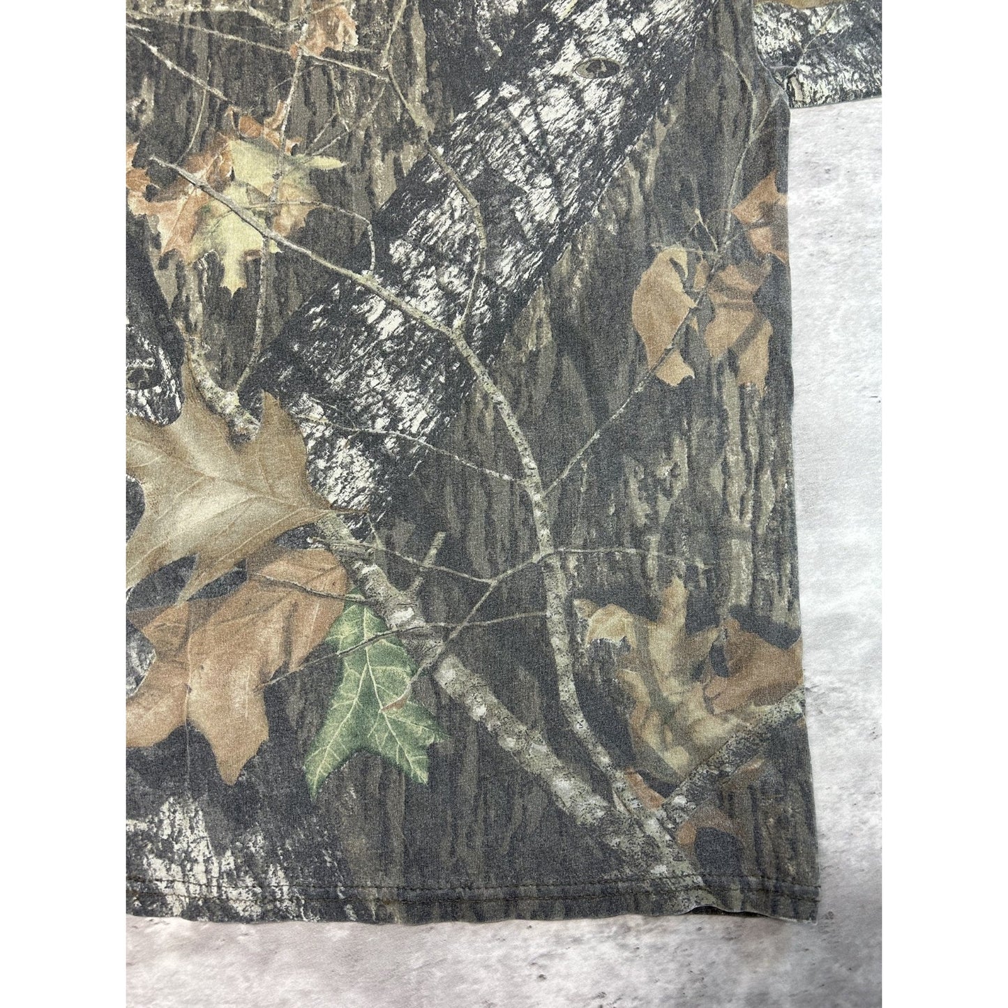 Vintage Mossy Oak Break Up Tree Camo Hunting Pocket T-Shirt Size XL
