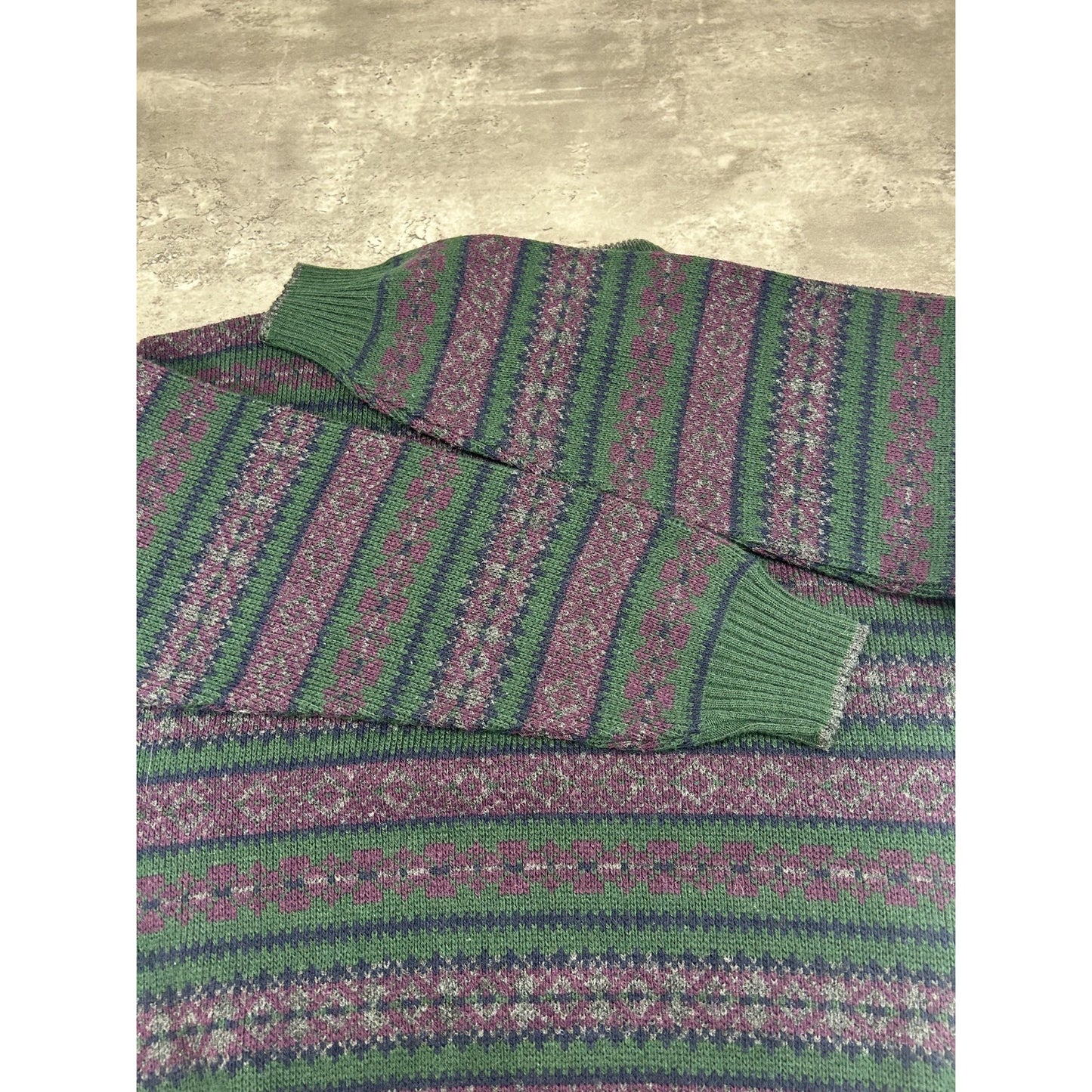 Vintage 90s Abstract Striped Pullover Ribbed Knit Sweater Size Medium